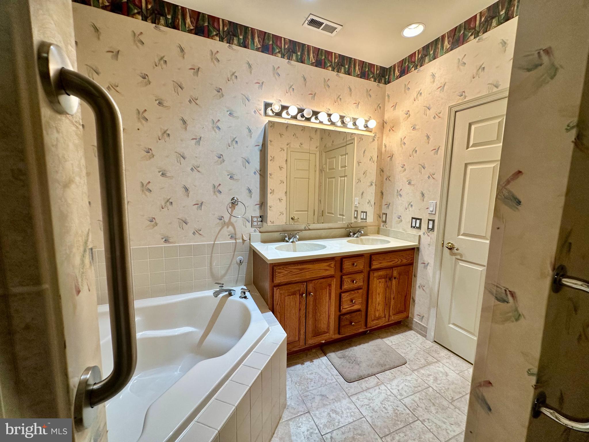 WILD CHERRY KNOLL - Residential