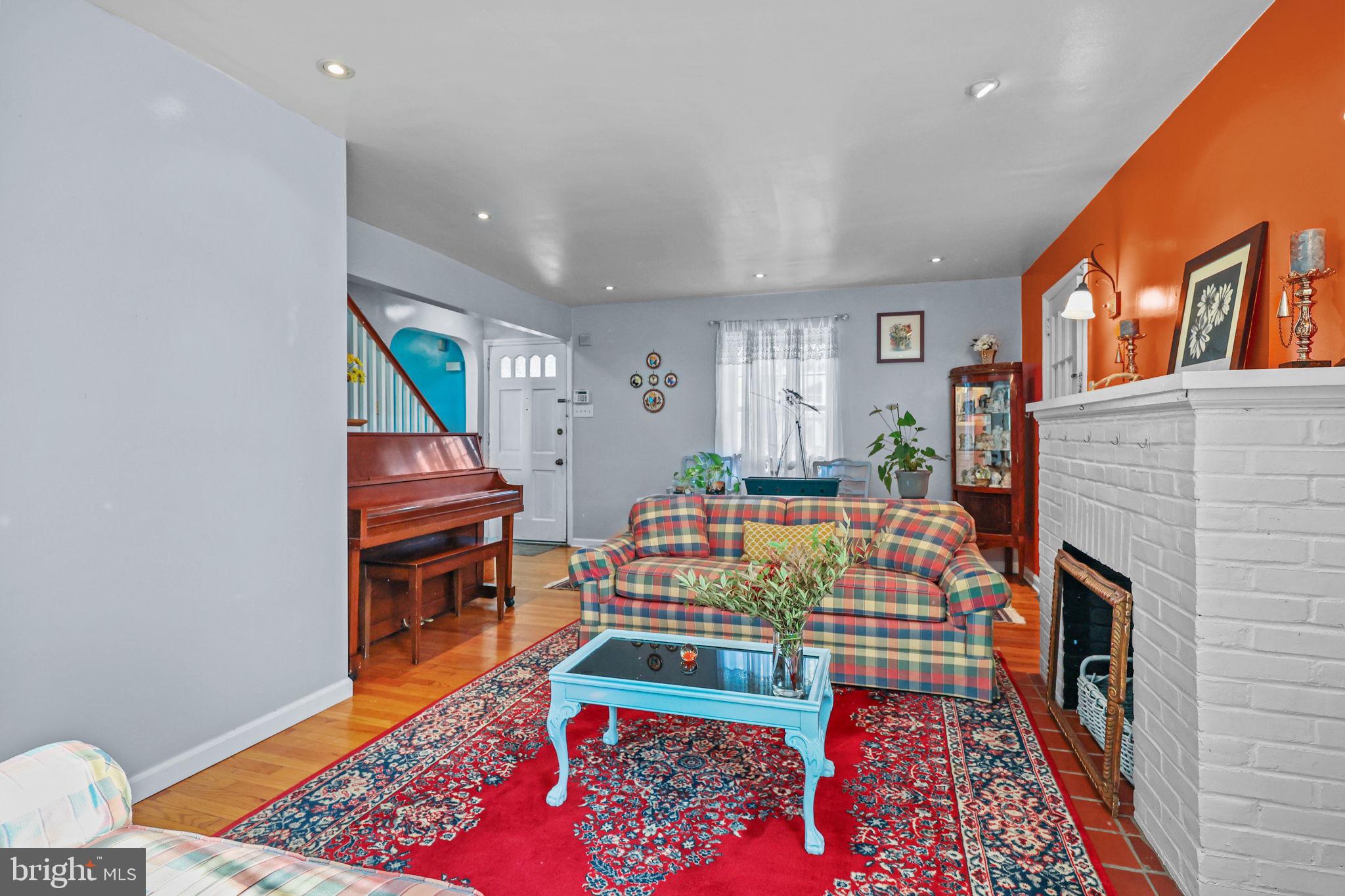 HOLMESBURG - Residential