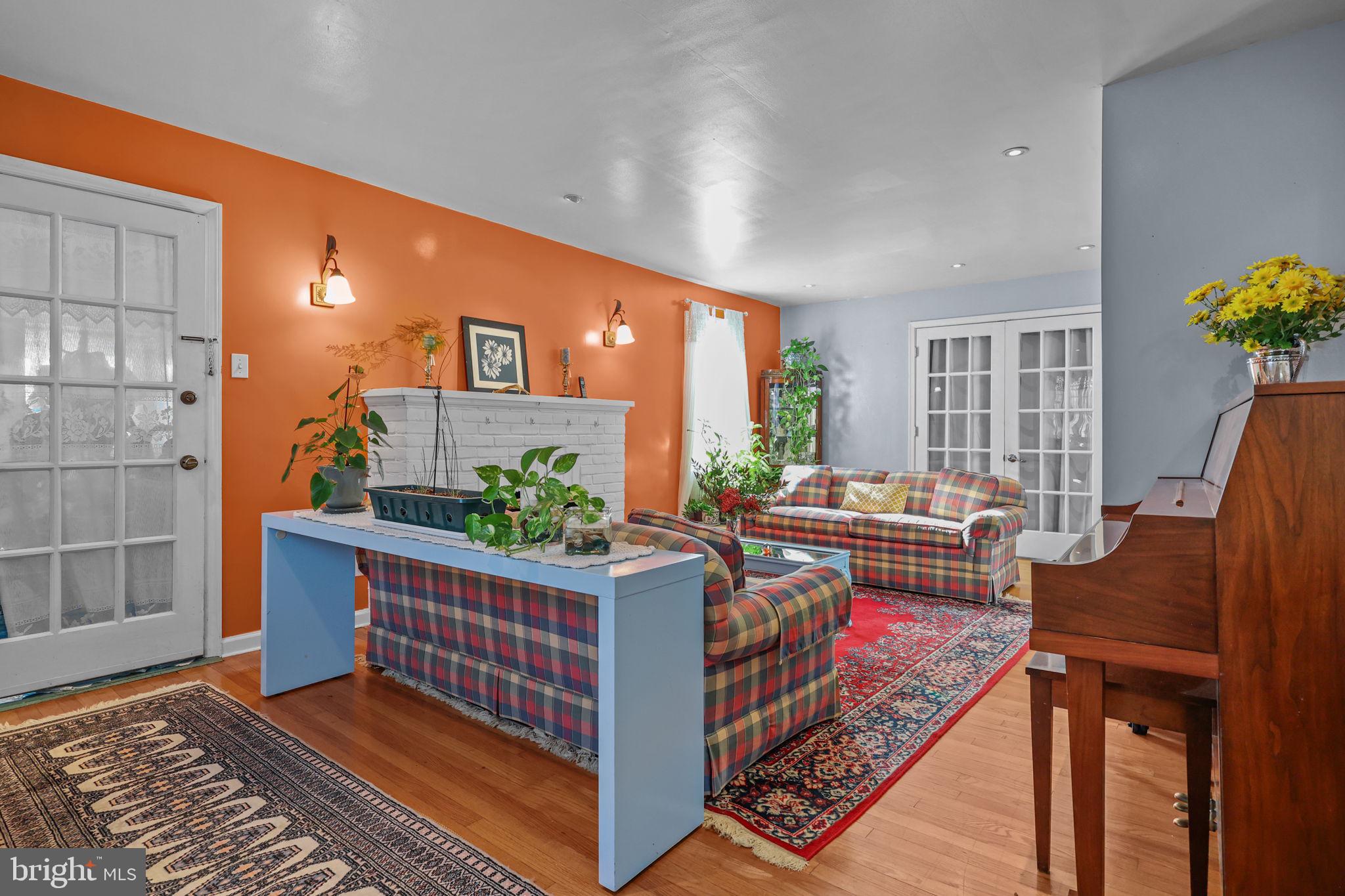 HOLMESBURG - Residential