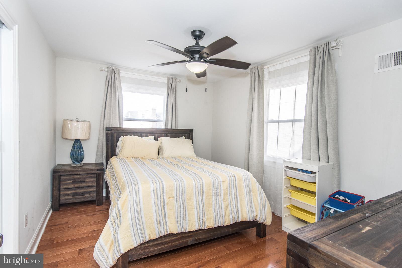 FOX CHASE - Residential