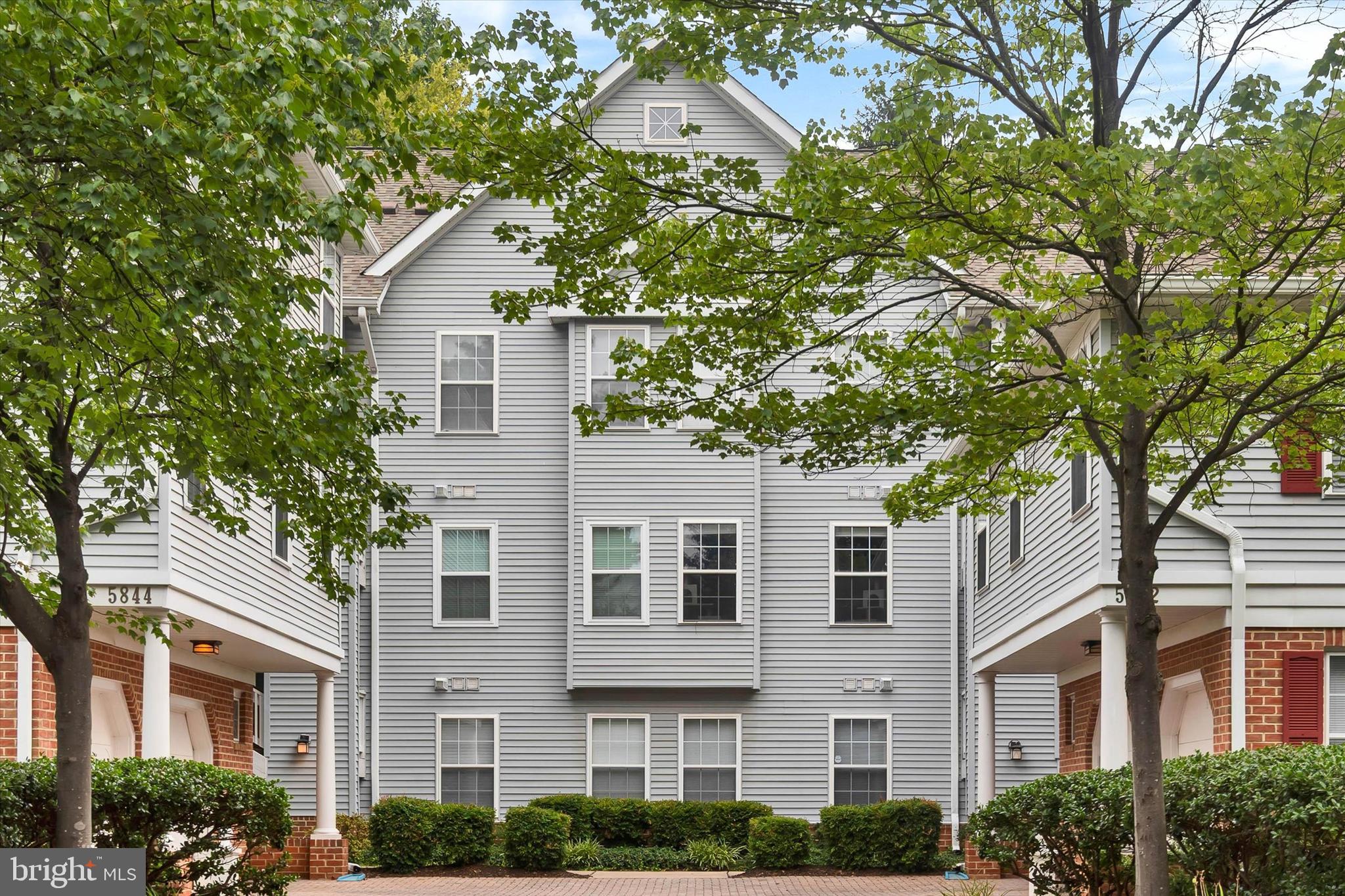 COLUMBIA TOWN CENTER - Residential