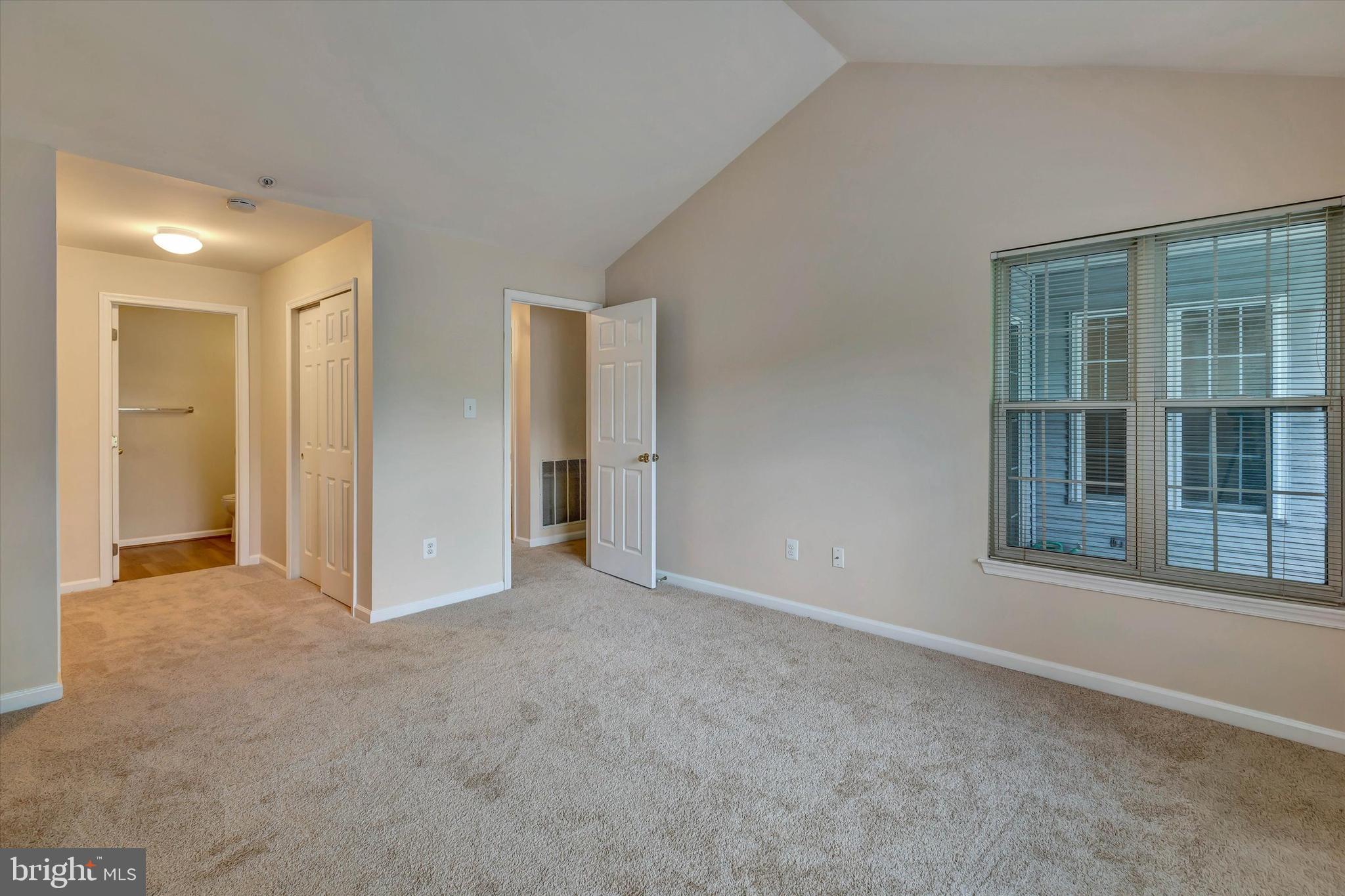COLUMBIA TOWN CENTER - Residential