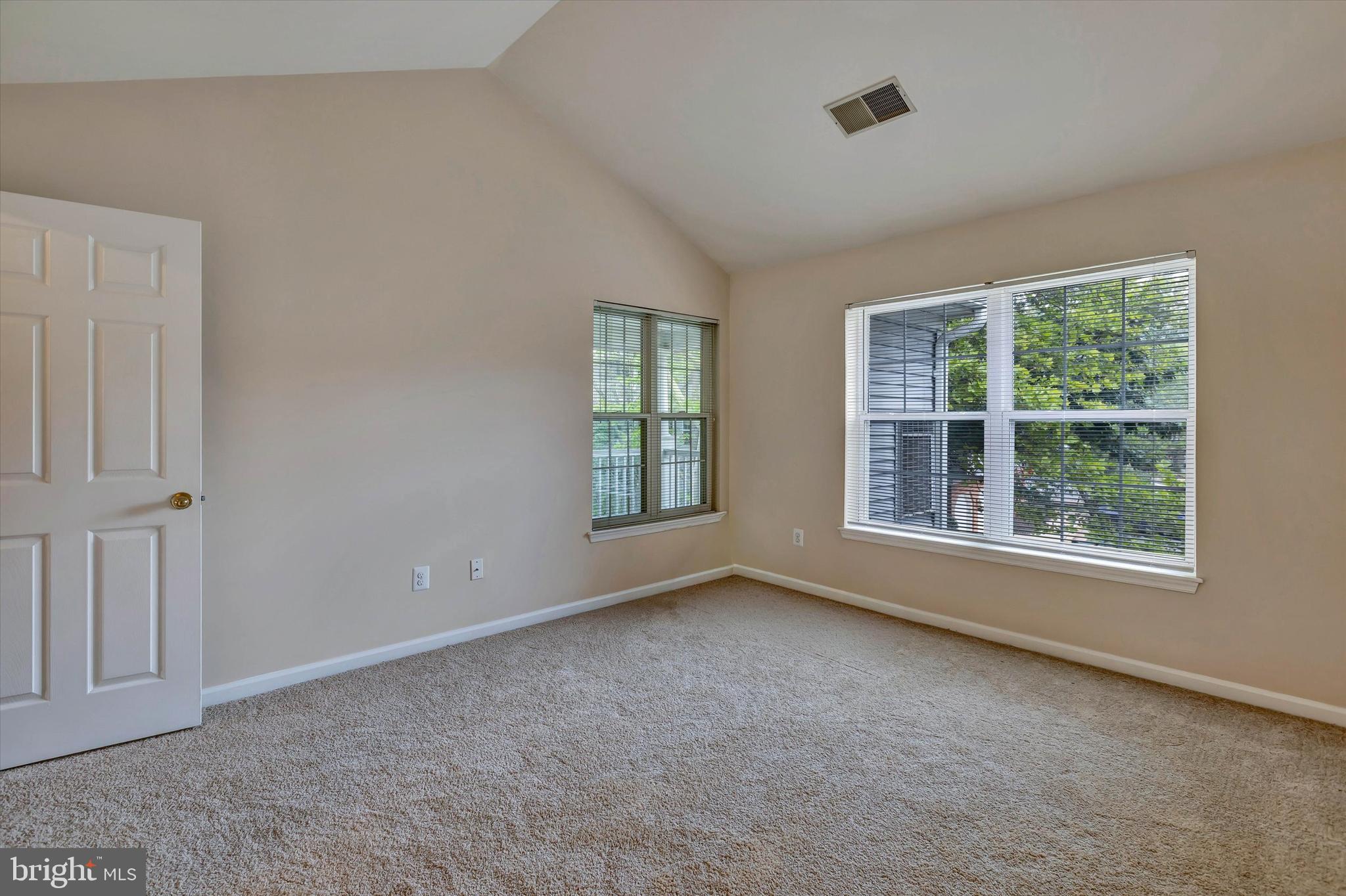 COLUMBIA TOWN CENTER - Residential