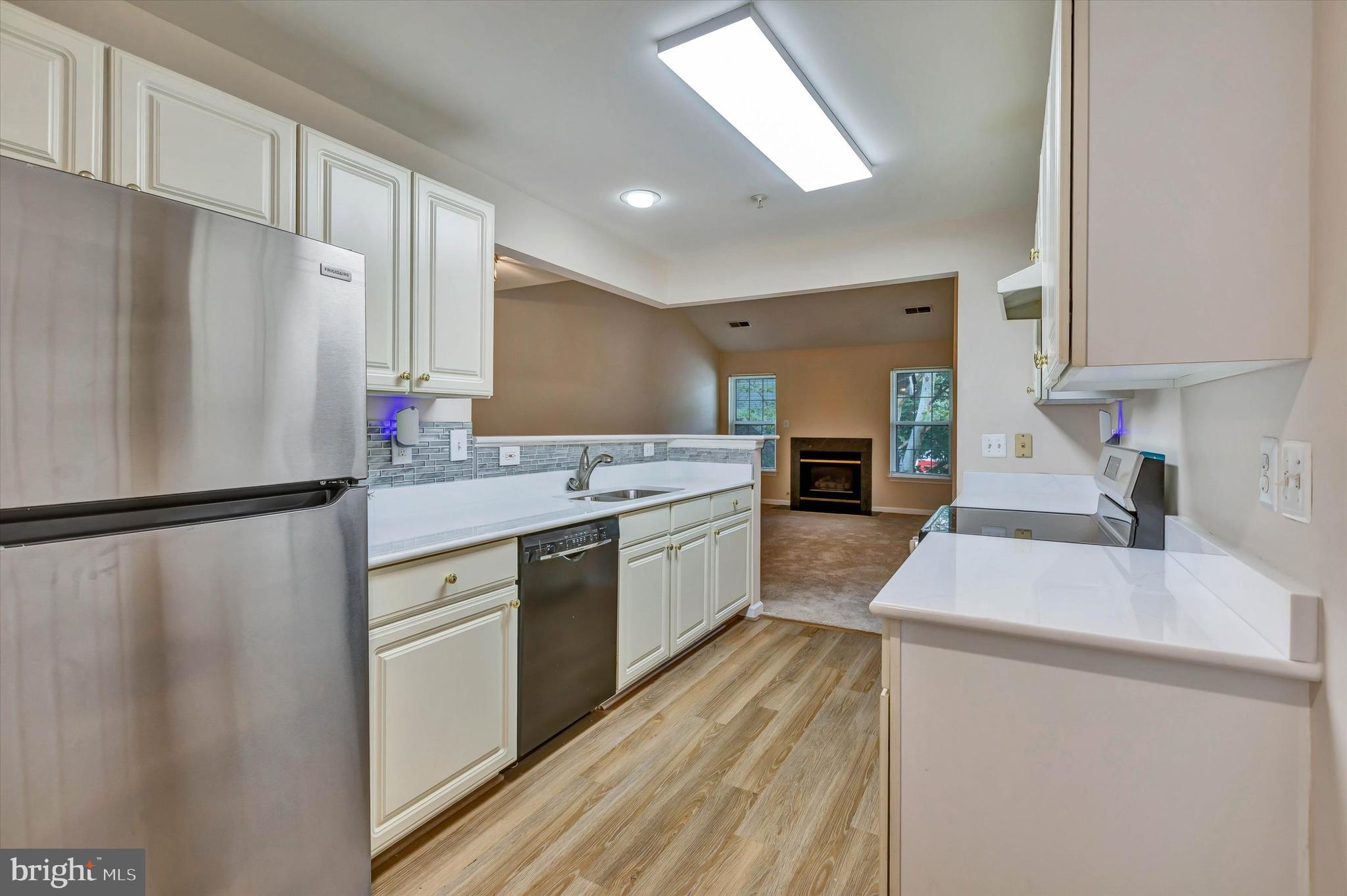 COLUMBIA TOWN CENTER - Residential