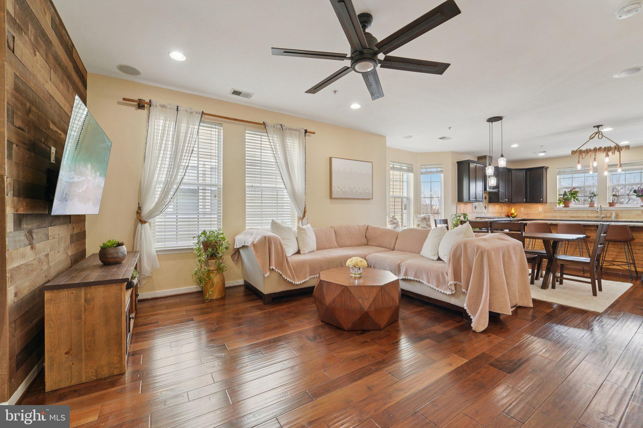 FOX HUNT ESTATES - Residential