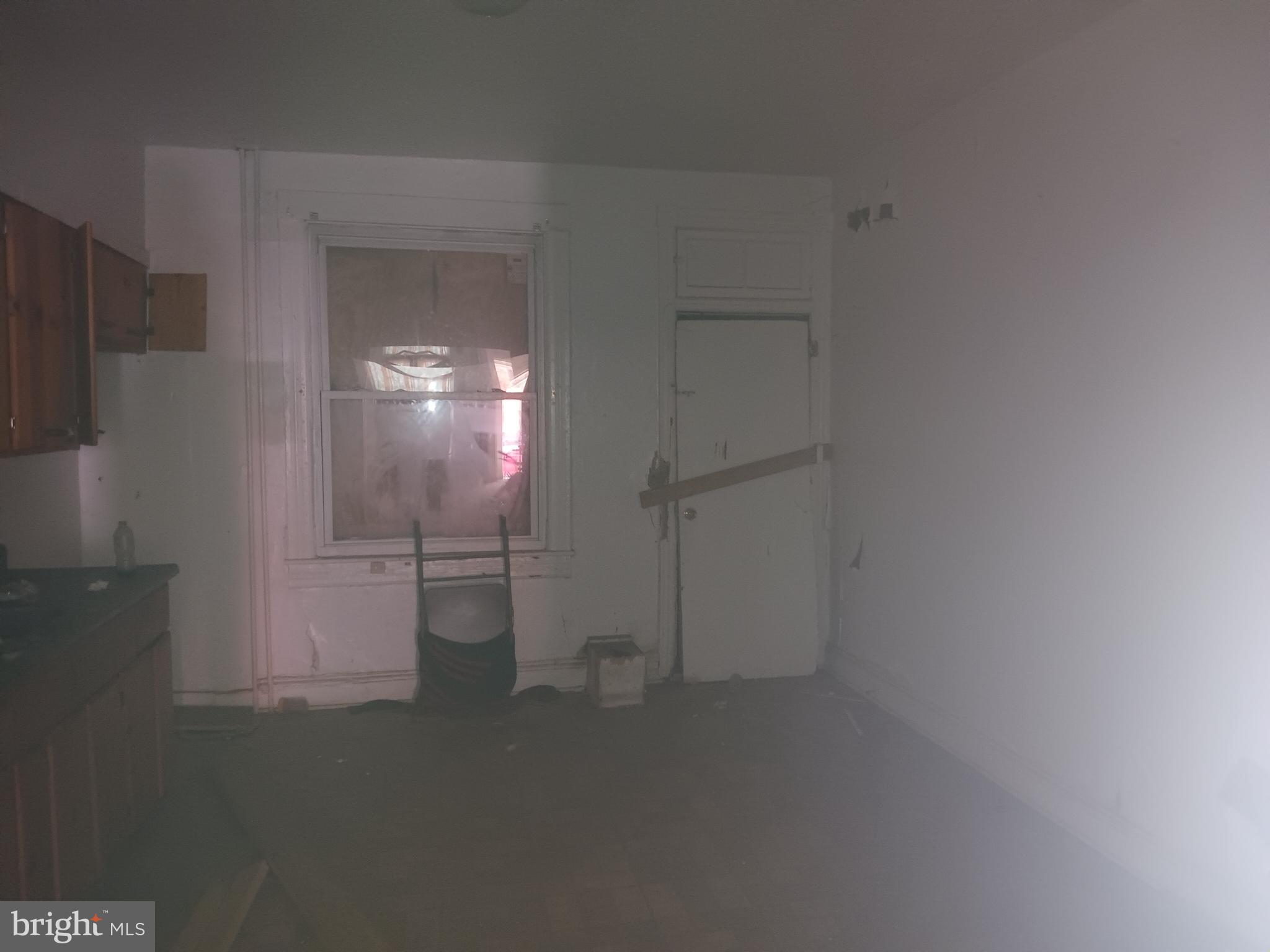 BROADWAY EAST - Residential