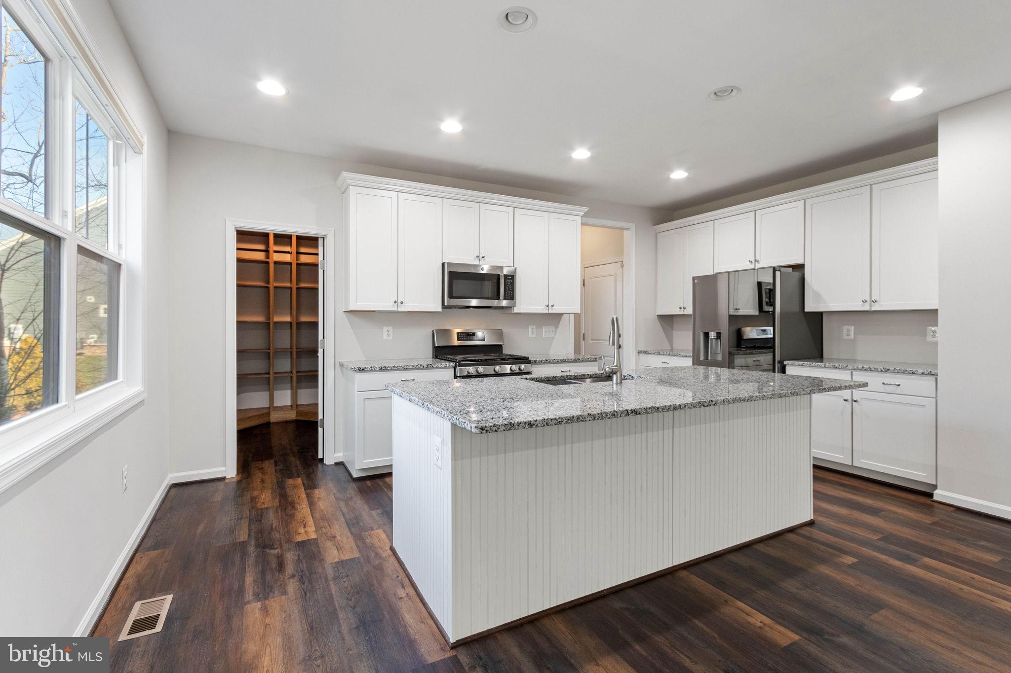 FAWN LAKE - Residential