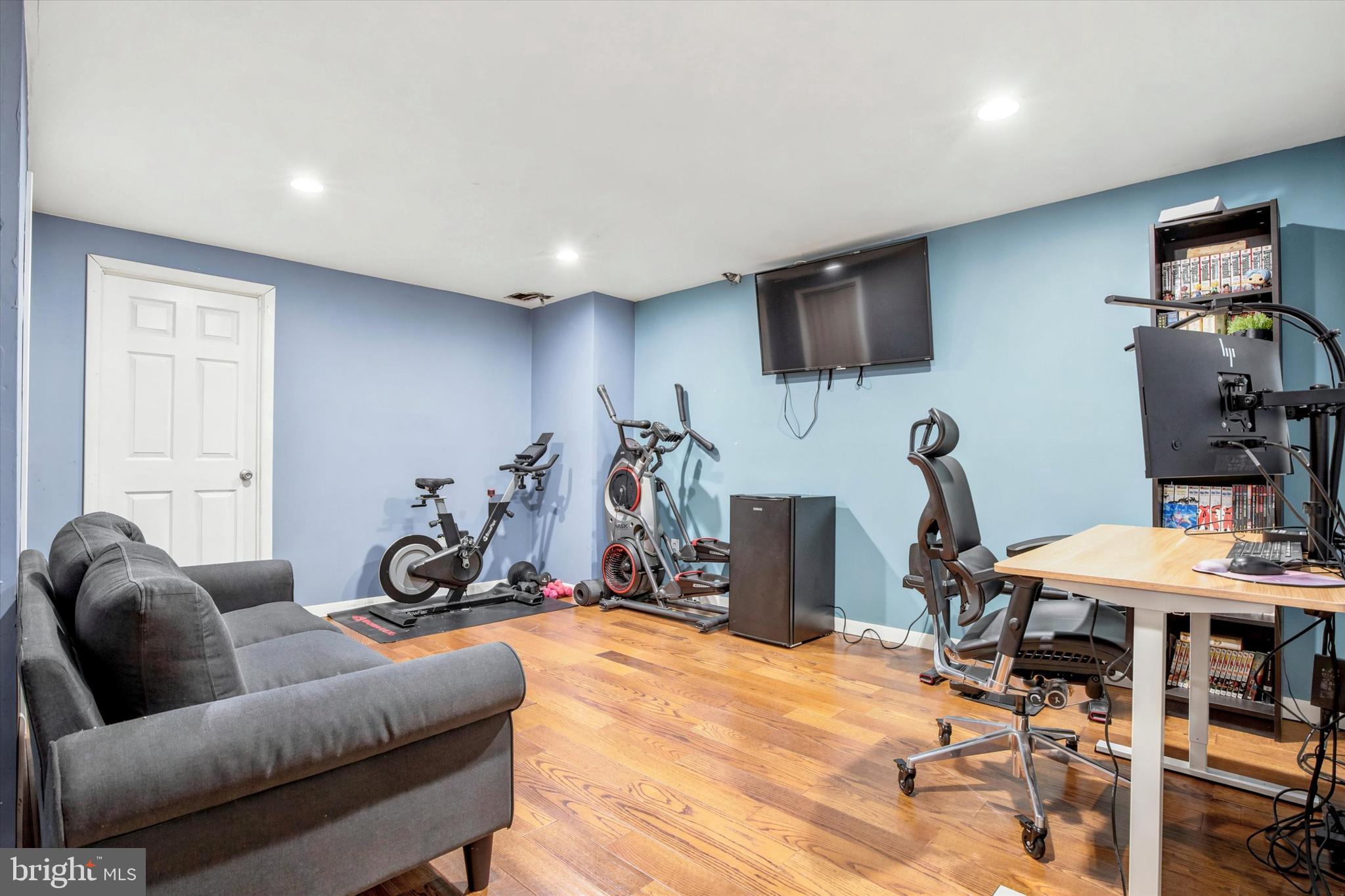 NORRISTOWN - Residential