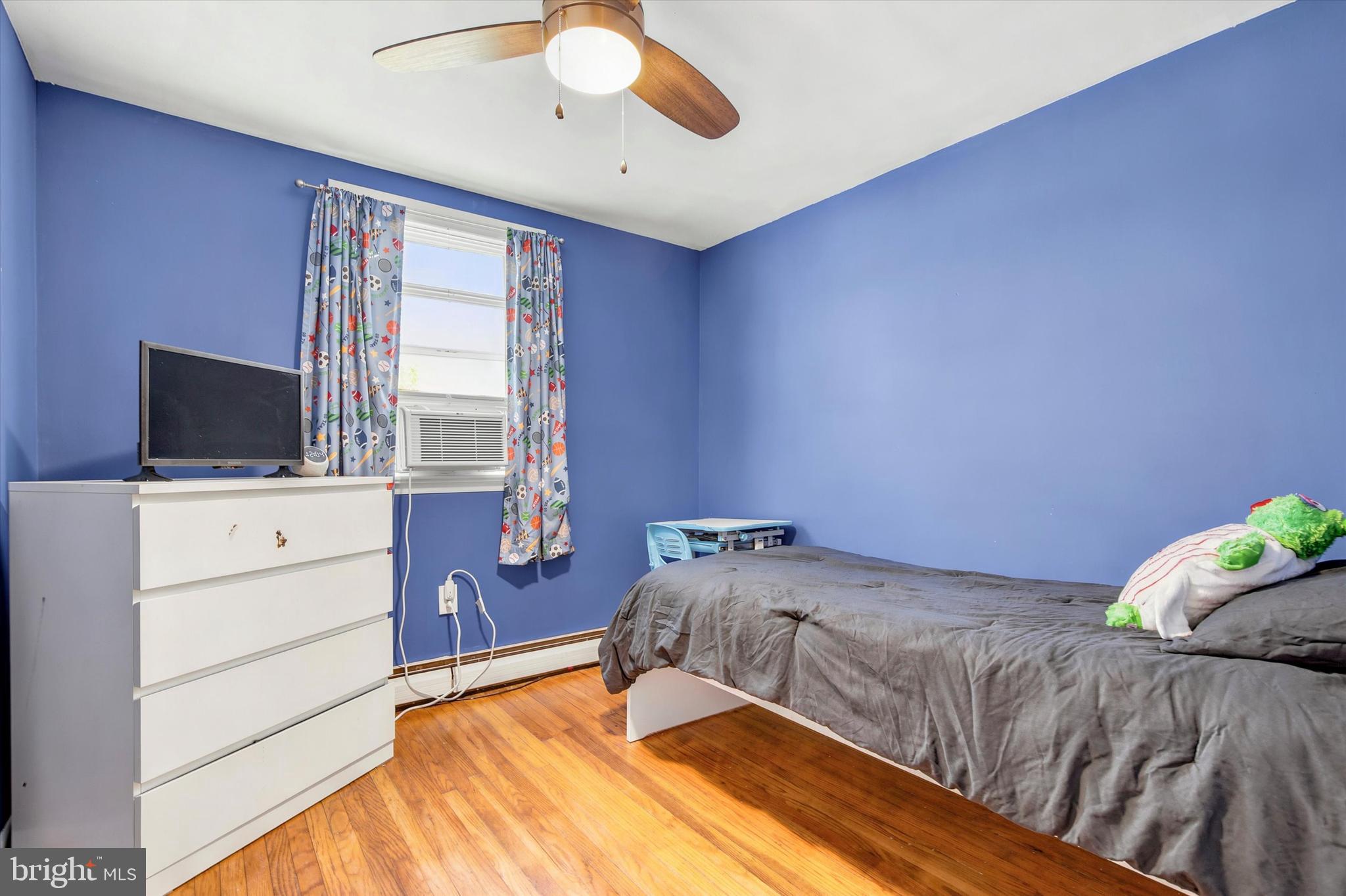 NORRISTOWN - Residential