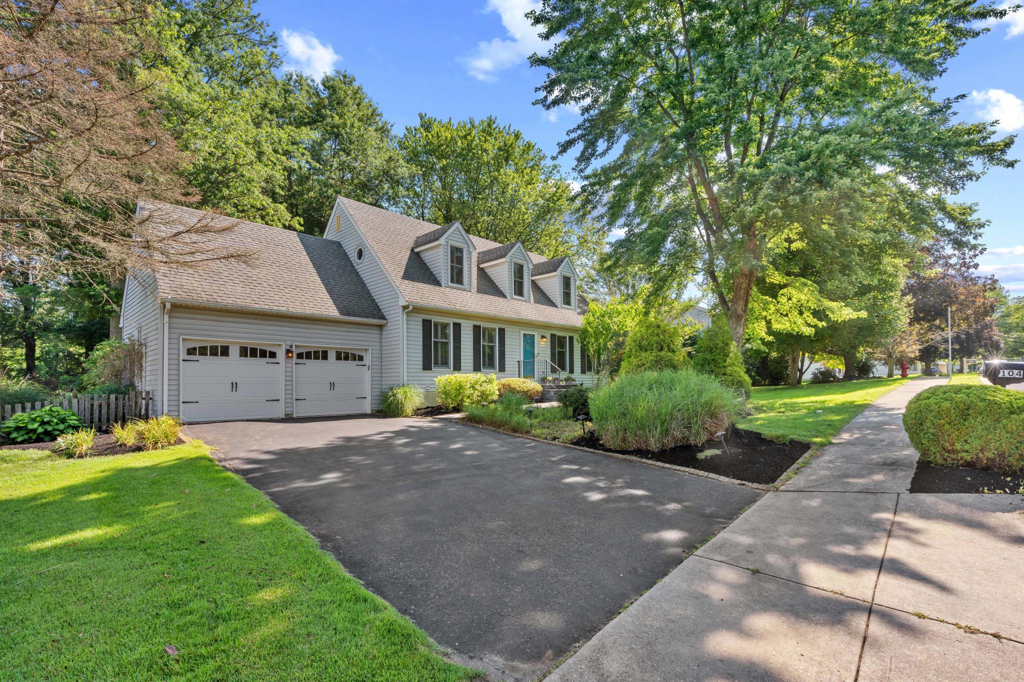 WEST MEADOWS - Residential
