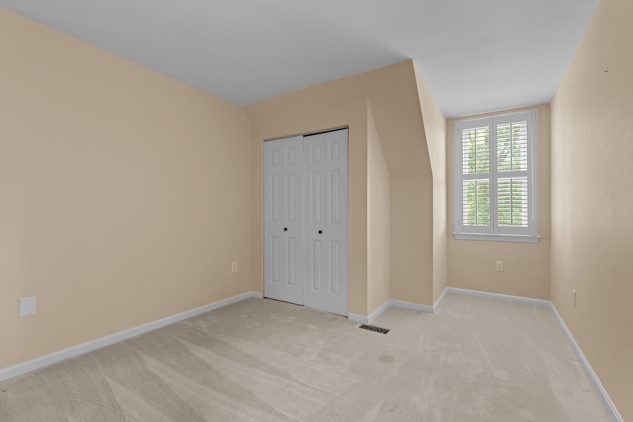 WEST MEADOWS - Residential
