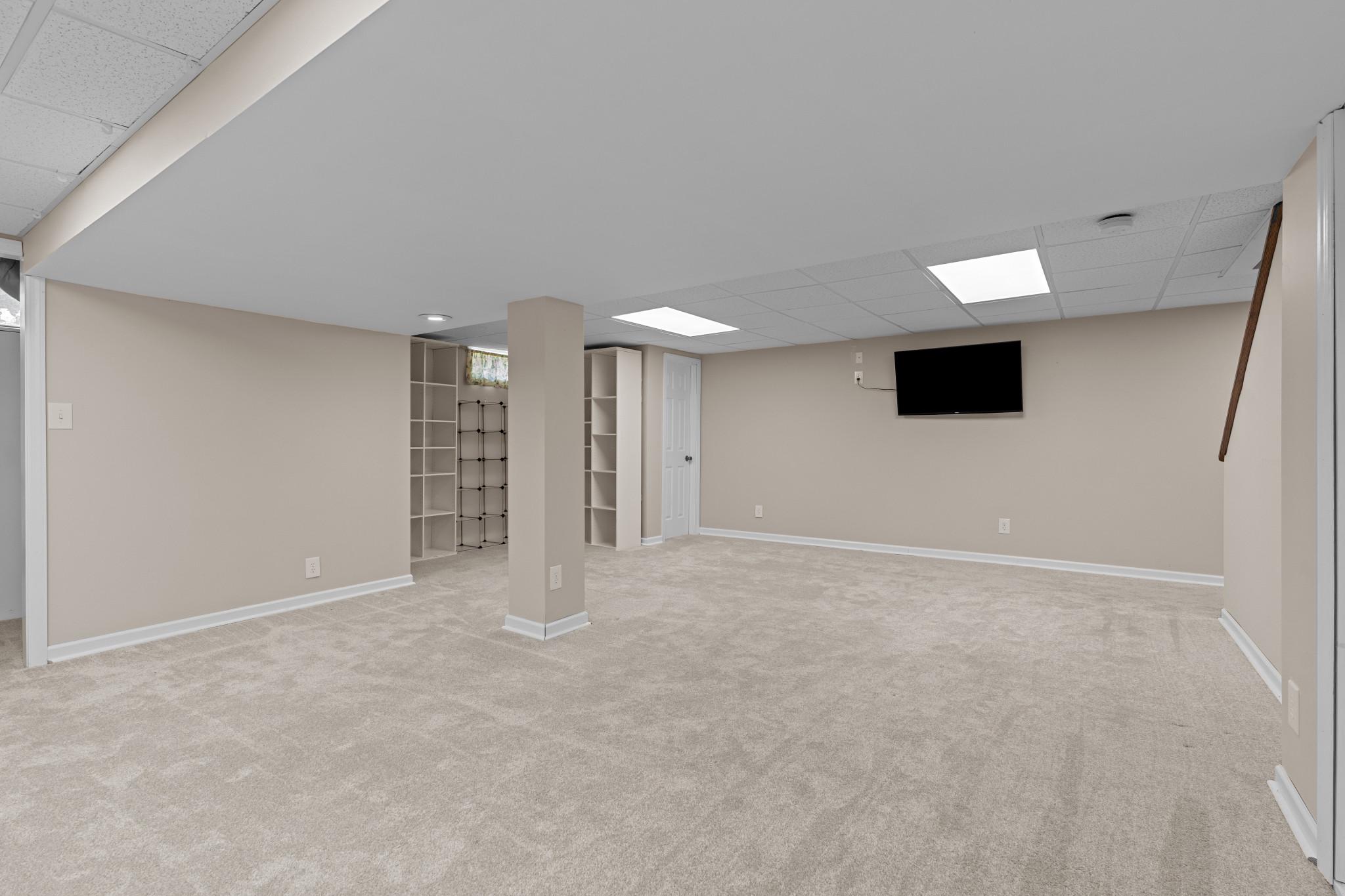 WEST MEADOWS - Residential