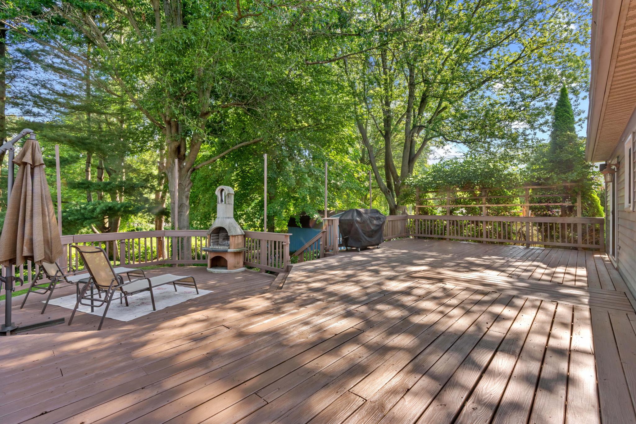 WEST MEADOWS - Residential