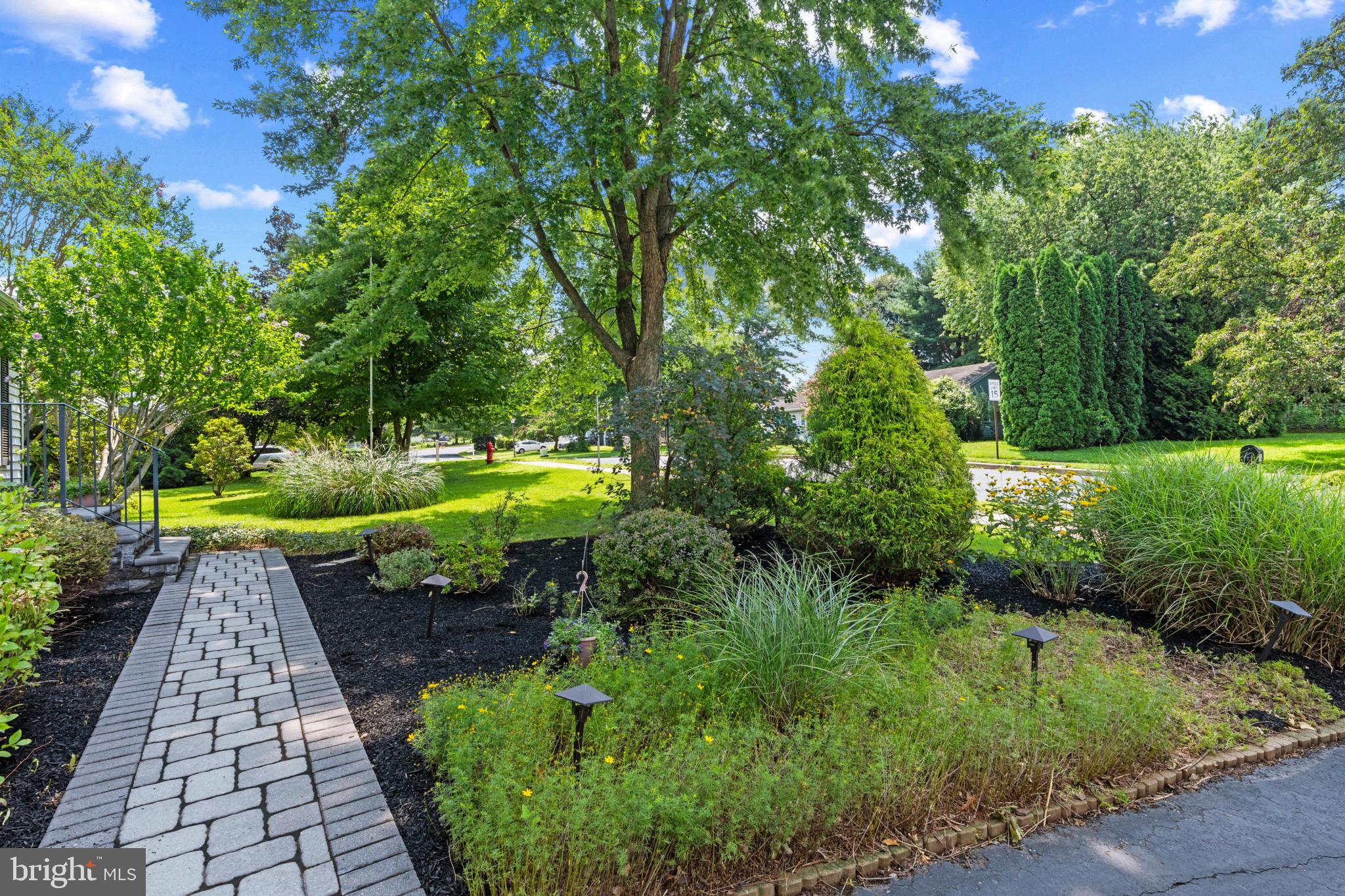 WEST MEADOWS - Residential