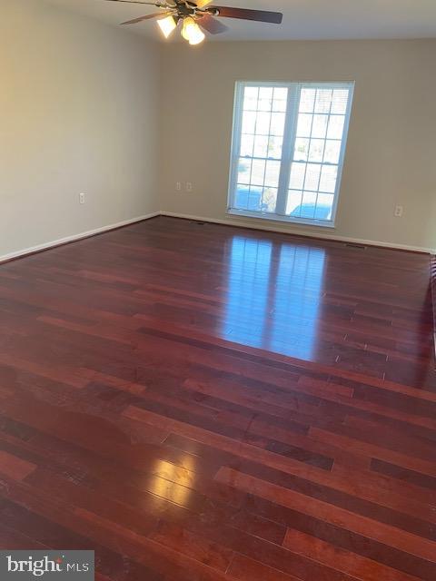 LOUESTA KNOLL - Residential Lease