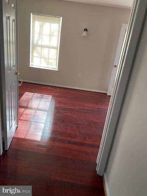 LOUESTA KNOLL - Residential Lease