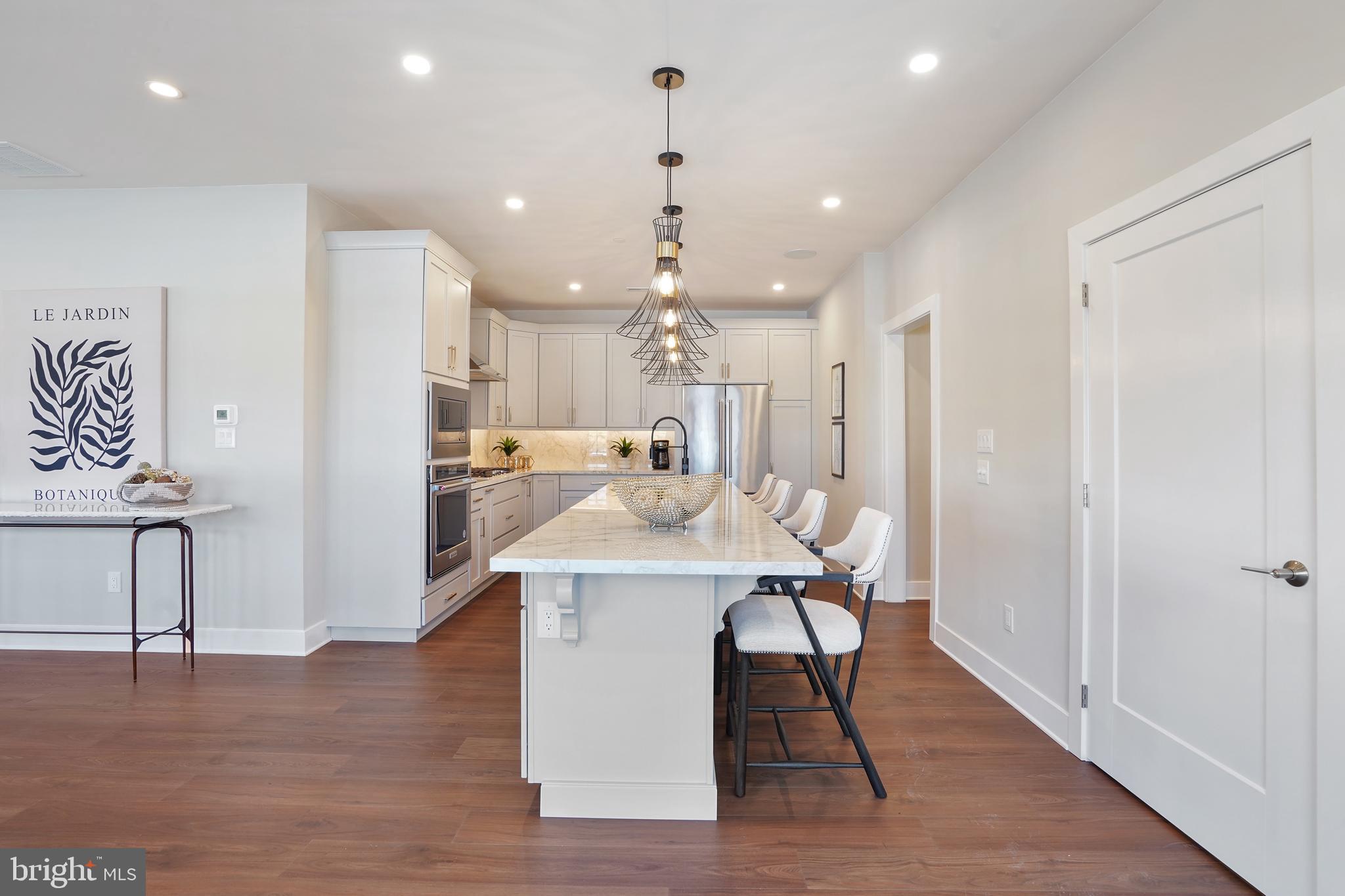 BARCLAY HILL - Residential