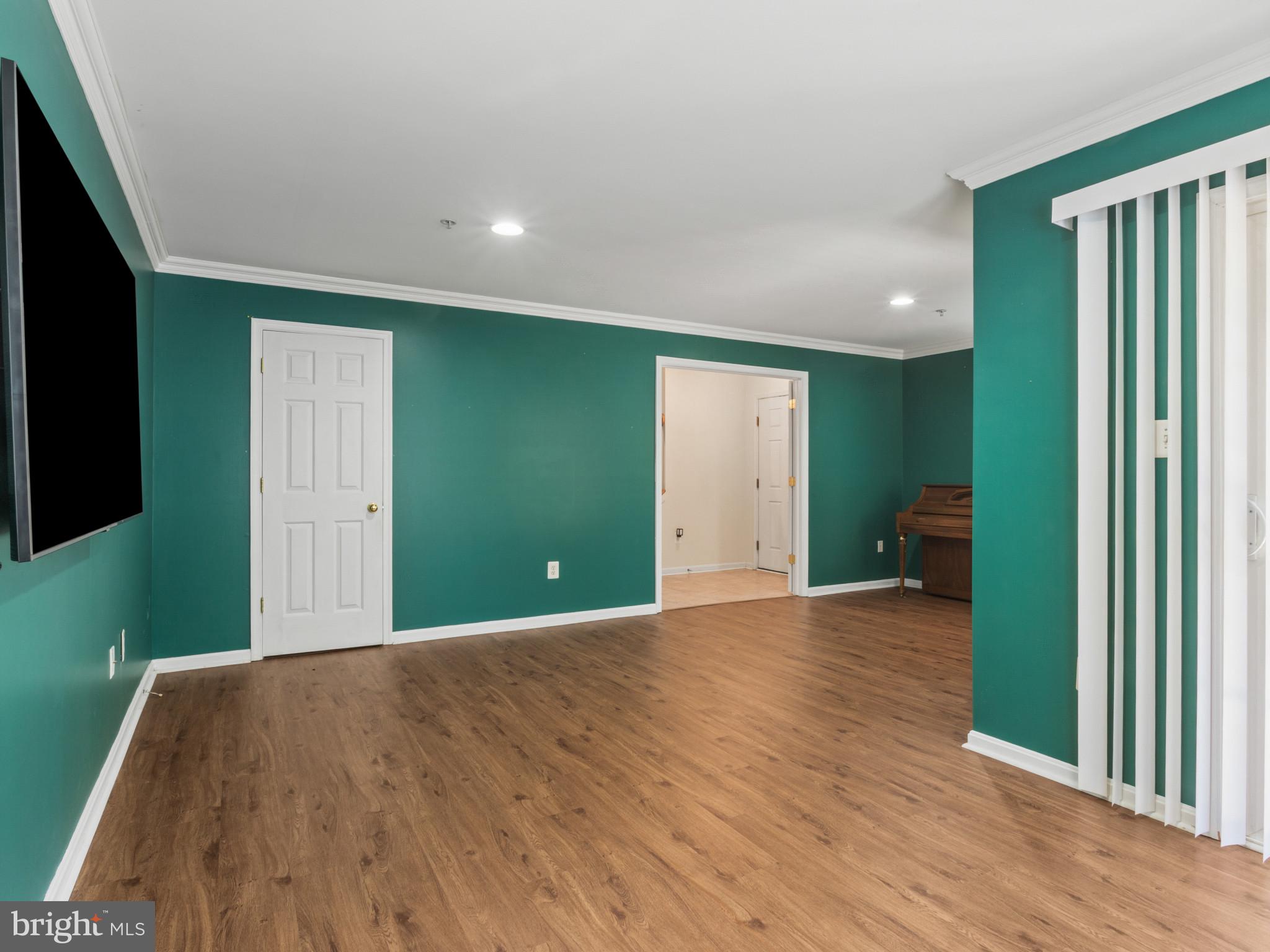 CROFTON FARMS - Residential