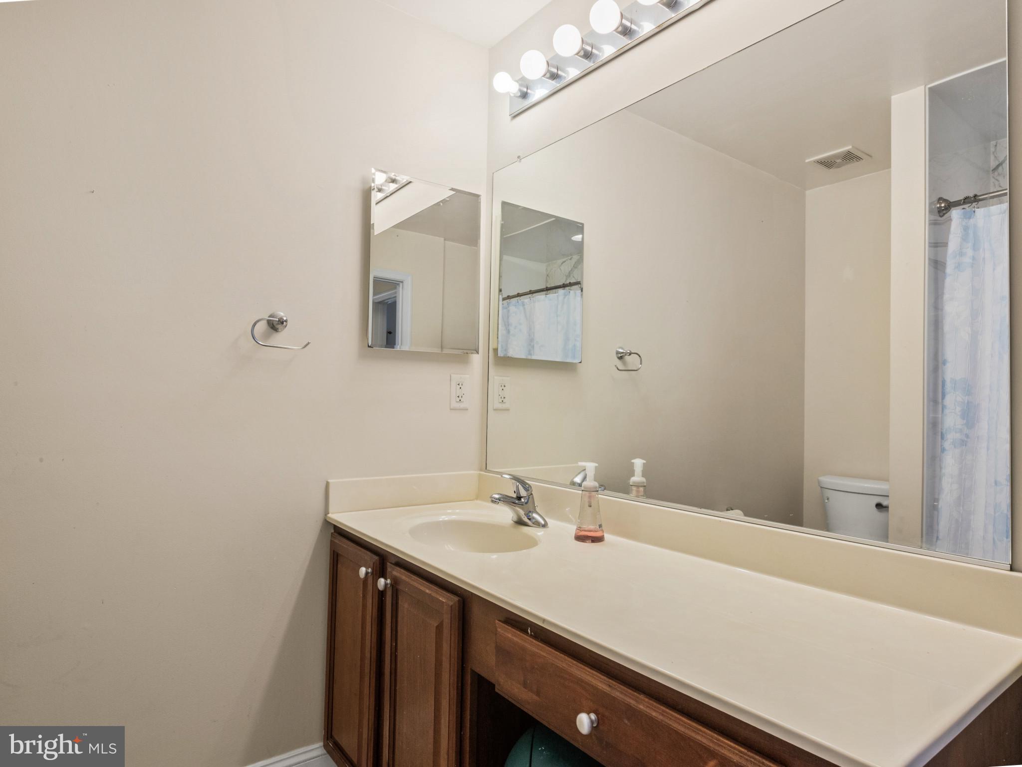 CROFTON FARMS - Residential