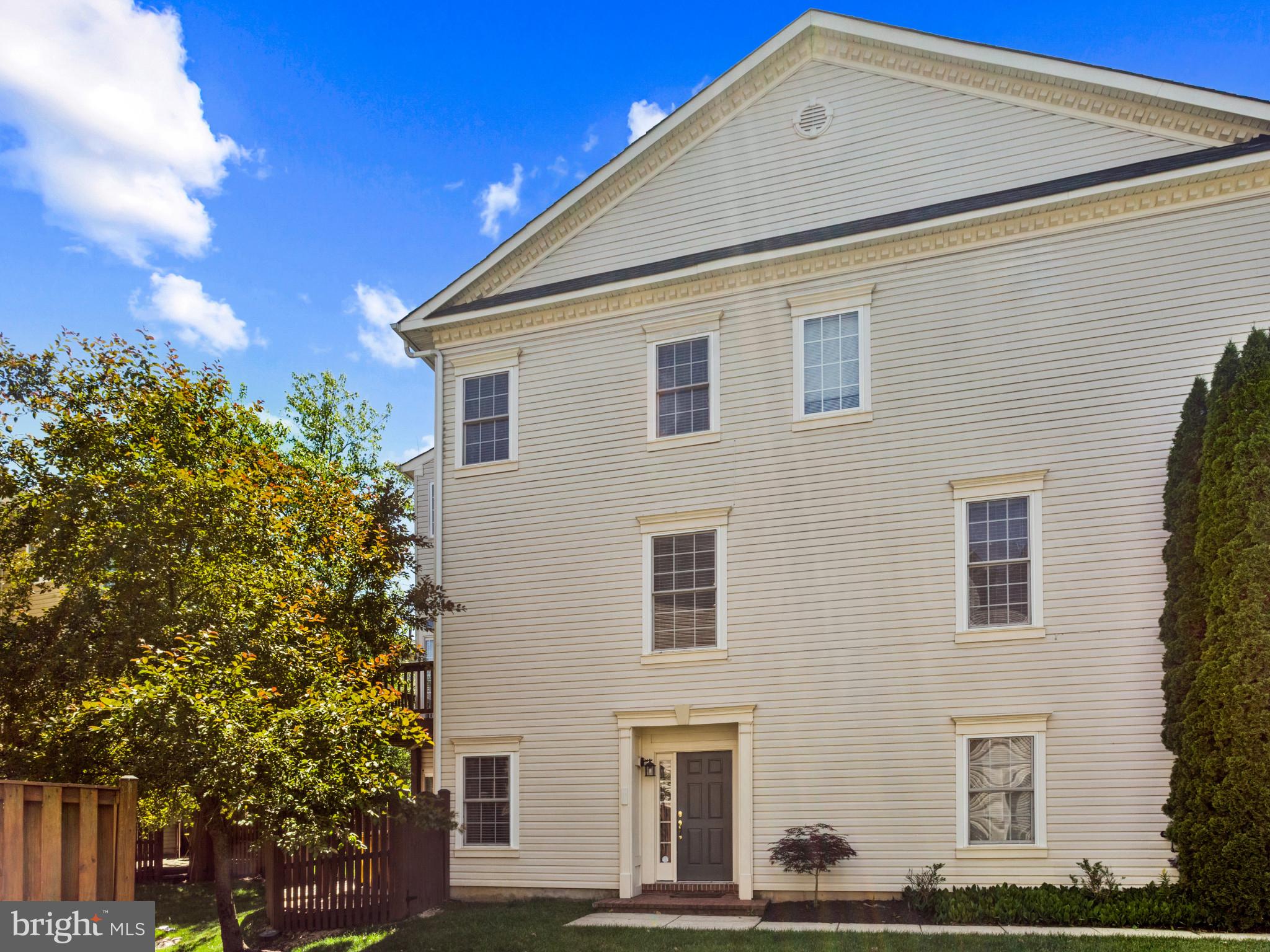CROFTON FARMS - Residential