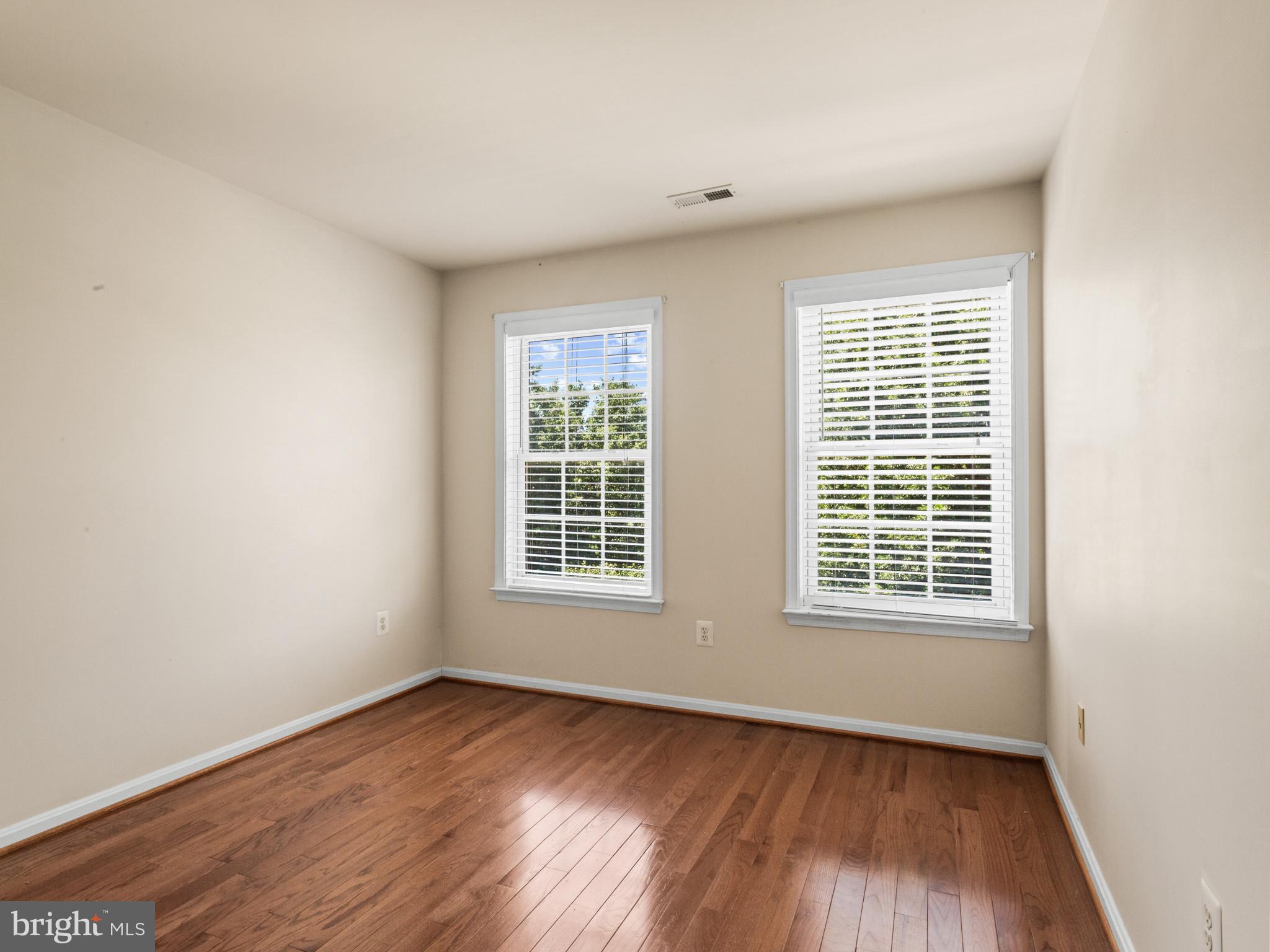 CROFTON FARMS - Residential
