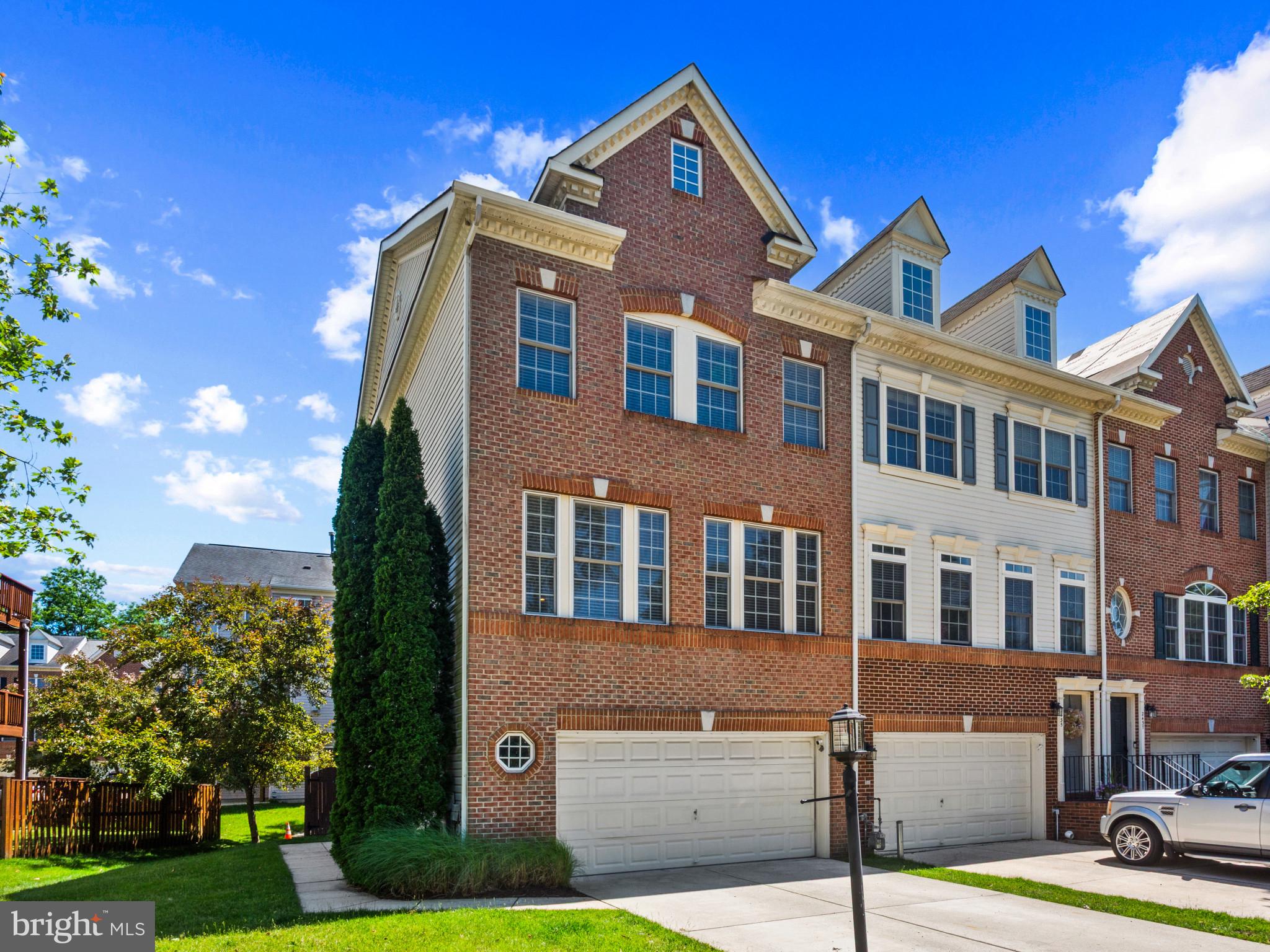 CROFTON FARMS - Residential