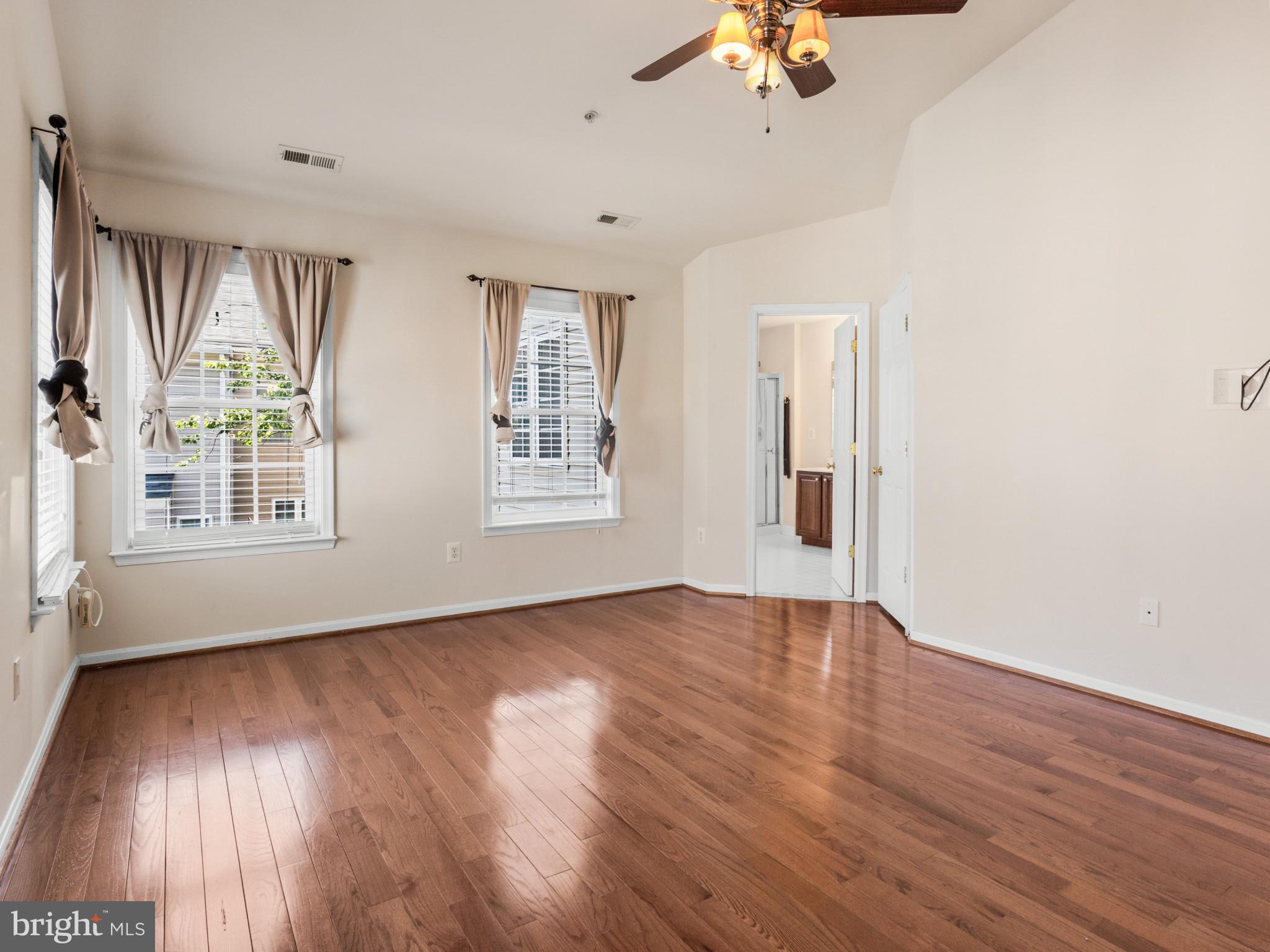 CROFTON FARMS - Residential