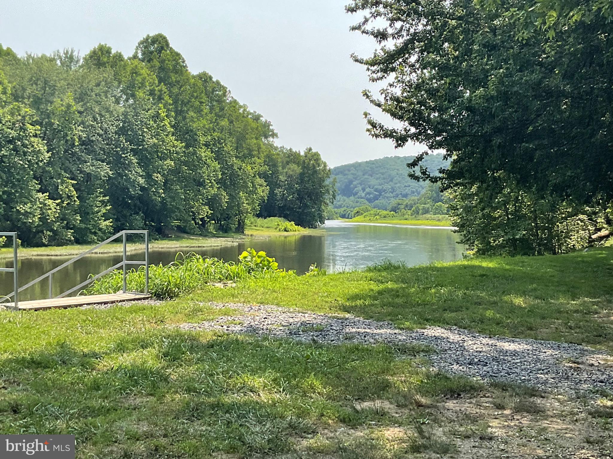 BLUFFS ON THE POTOMAC - Residential