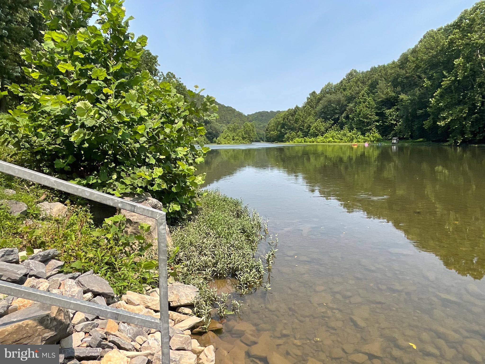 BLUFFS ON THE POTOMAC - Residential