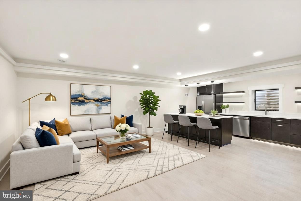 BRANDON VILLAGE - Residential