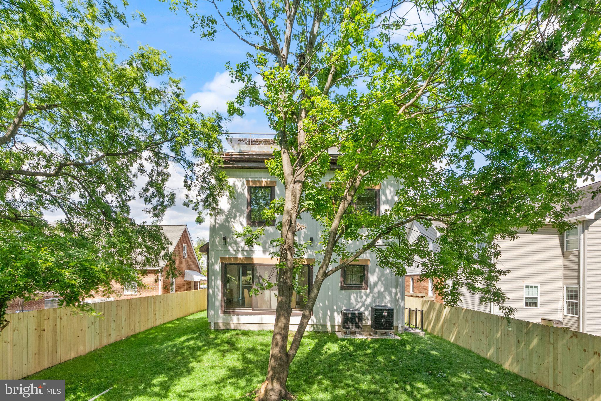 BRANDON VILLAGE - Residential