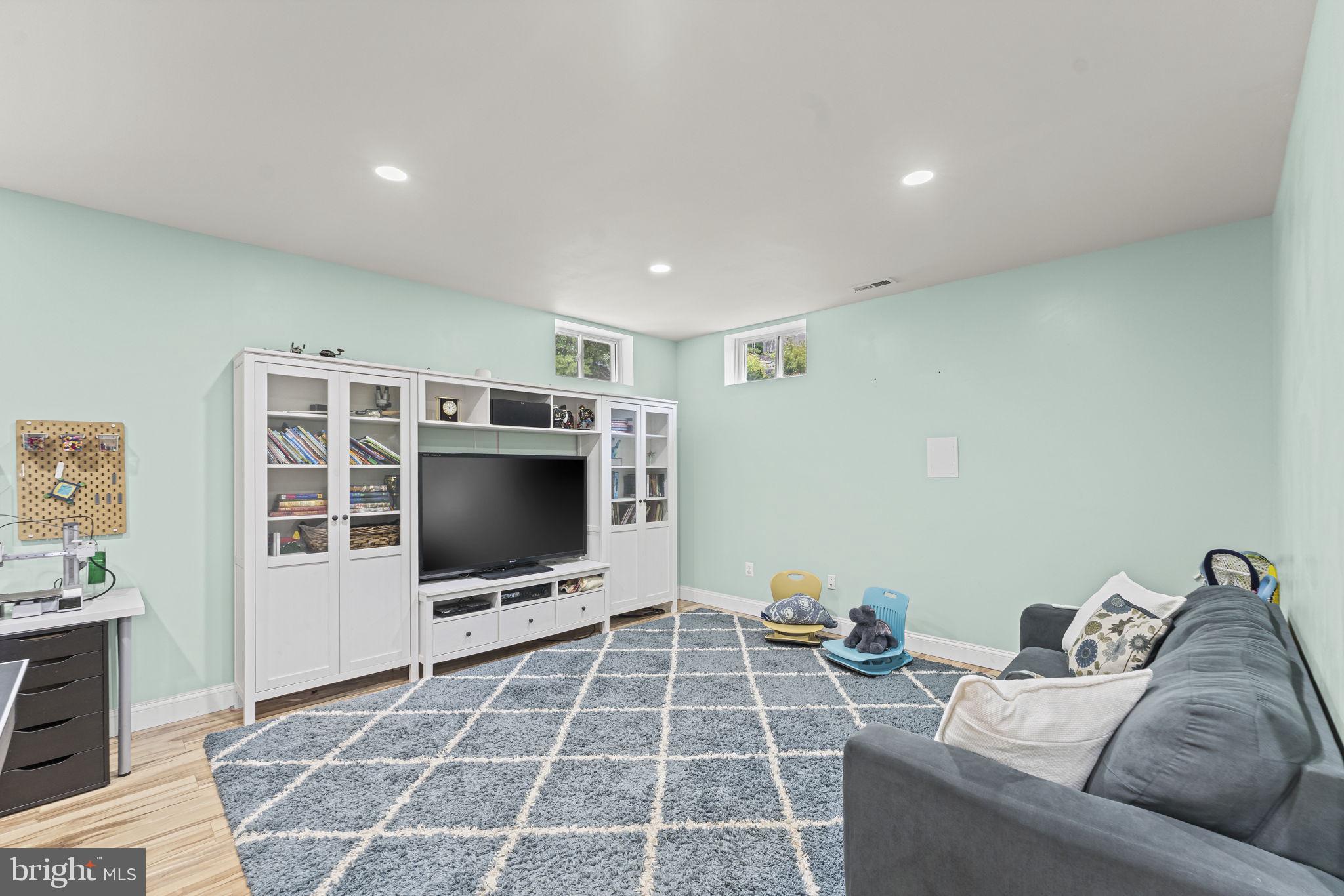 PARRAMORE - Residential