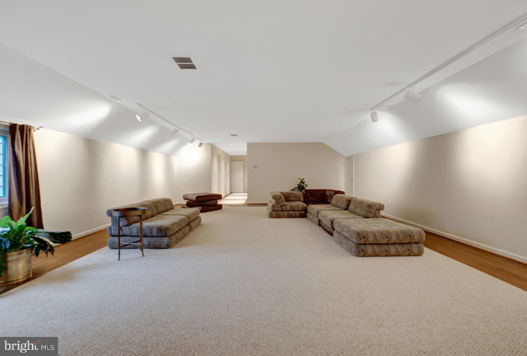 EVERMAY - Residential