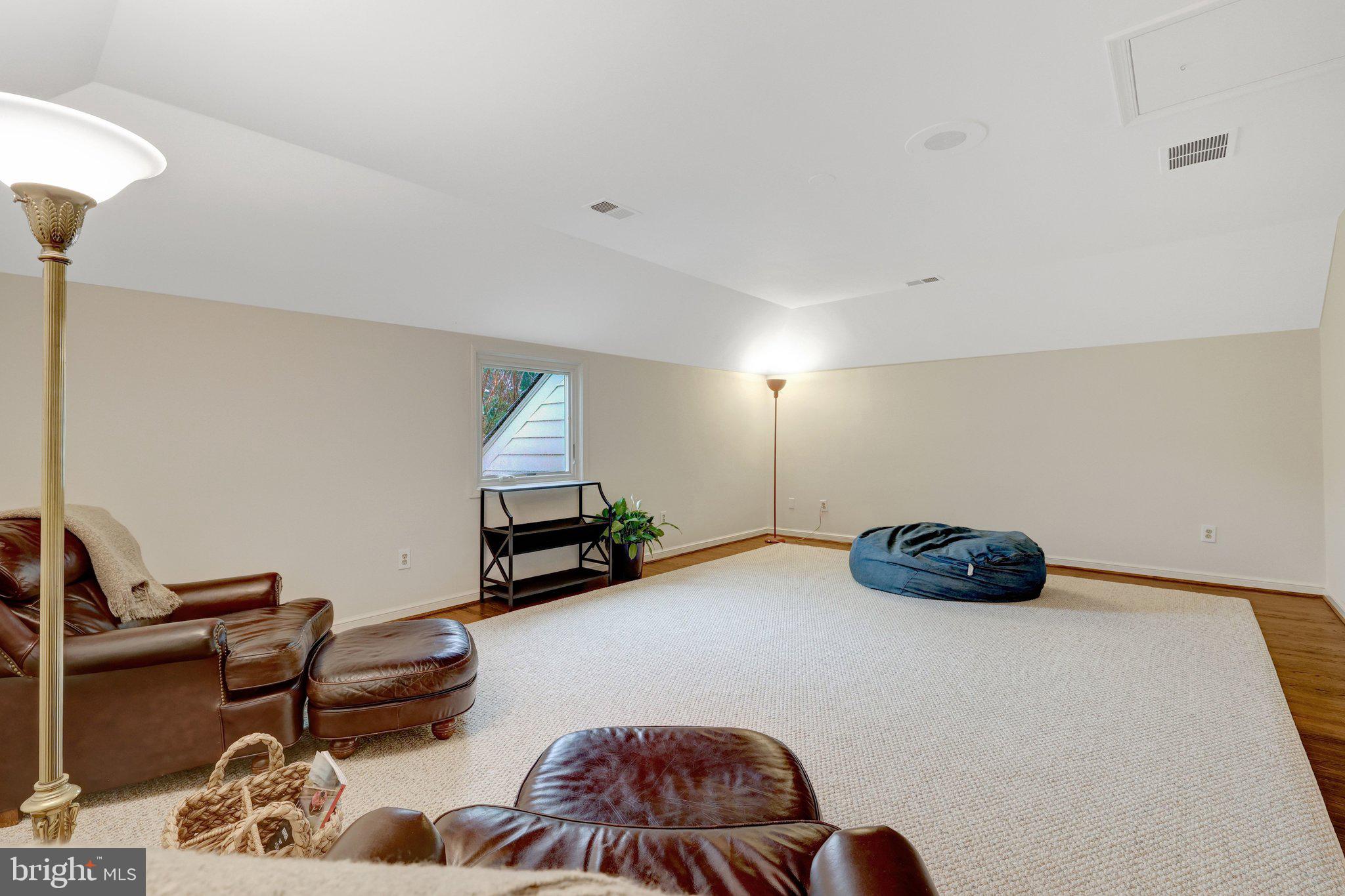 EVERMAY - Residential