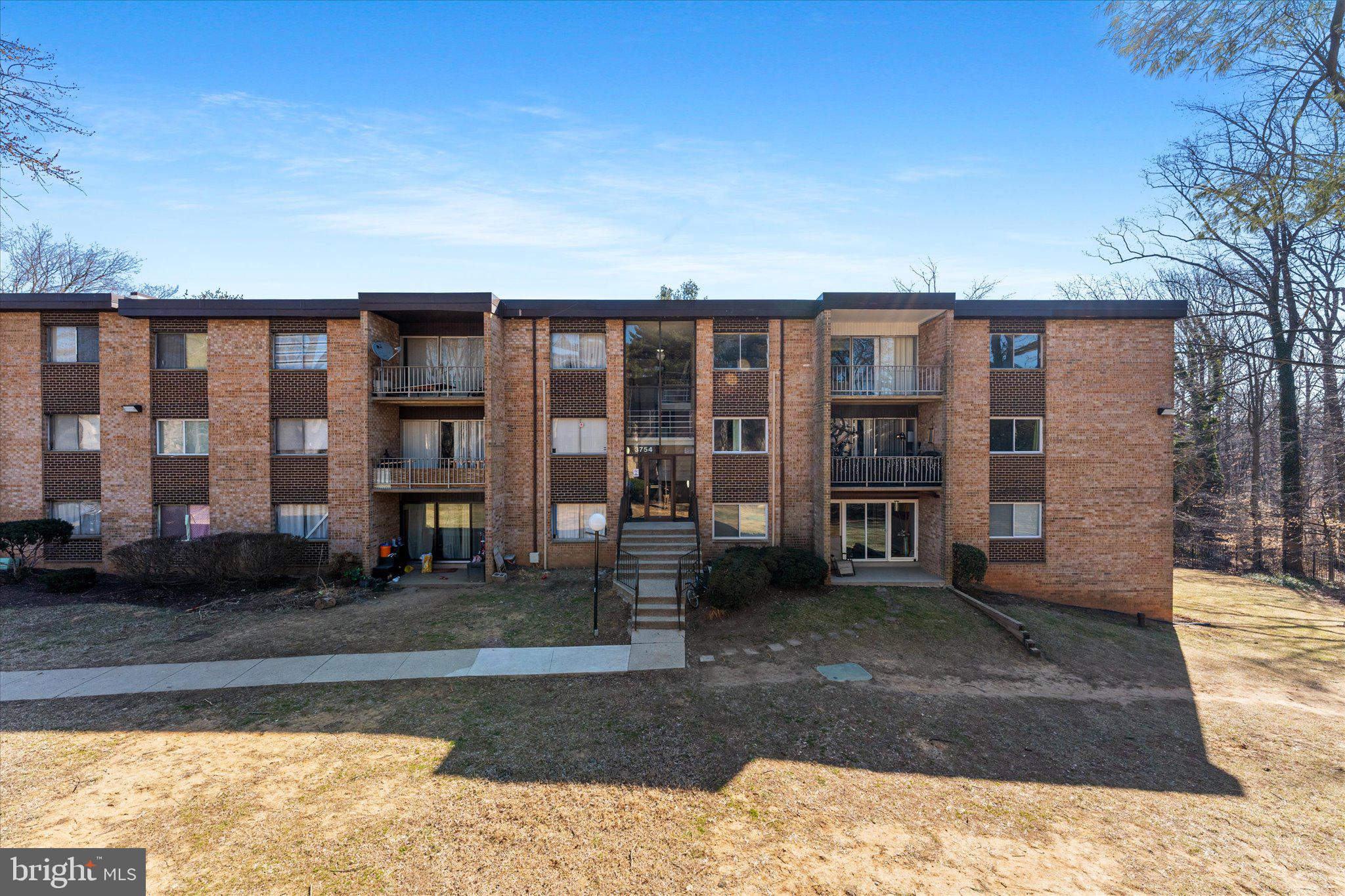 FAIRWAYS - Residential
