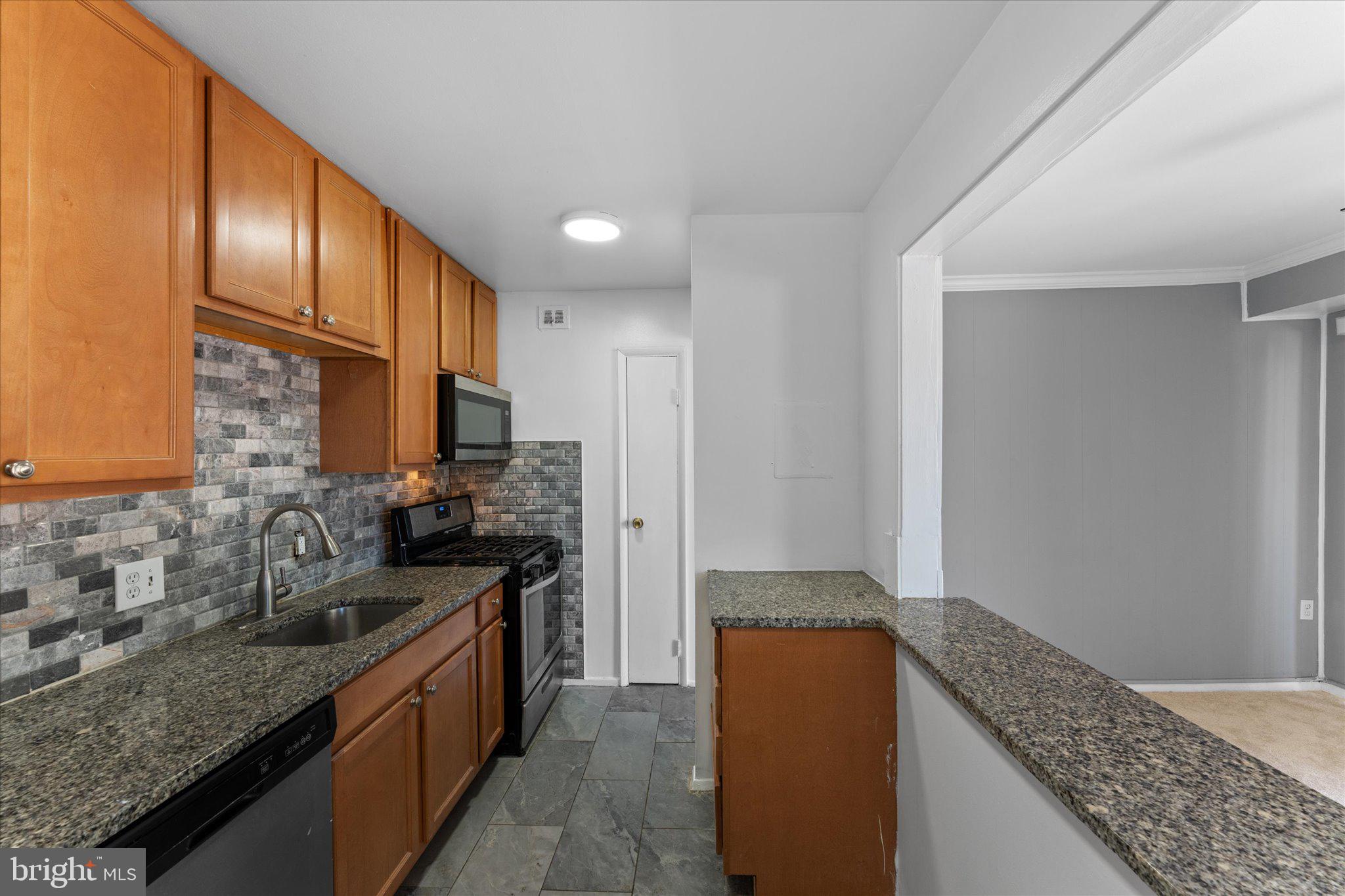 FAIRWAYS - Residential