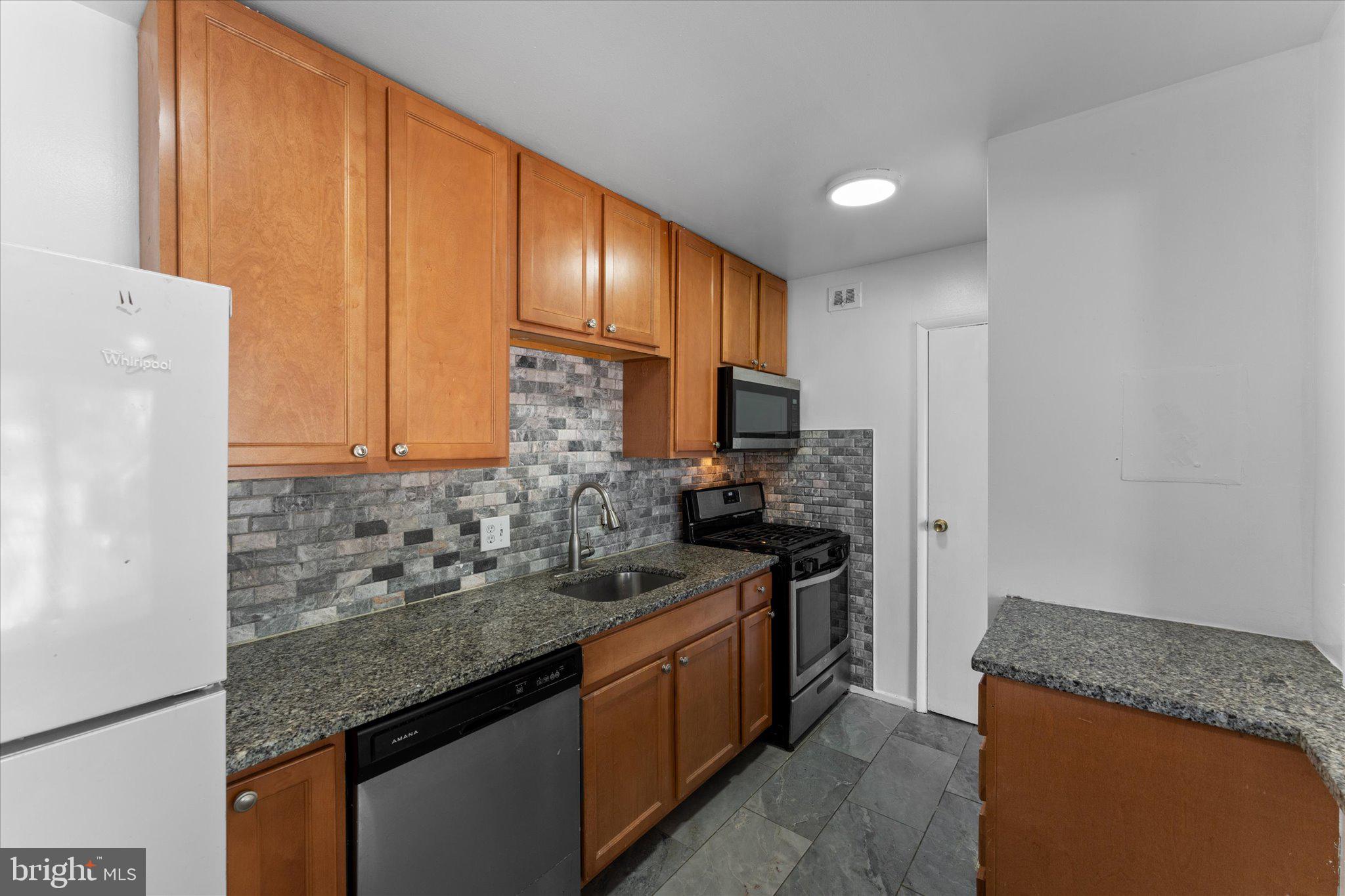 FAIRWAYS - Residential