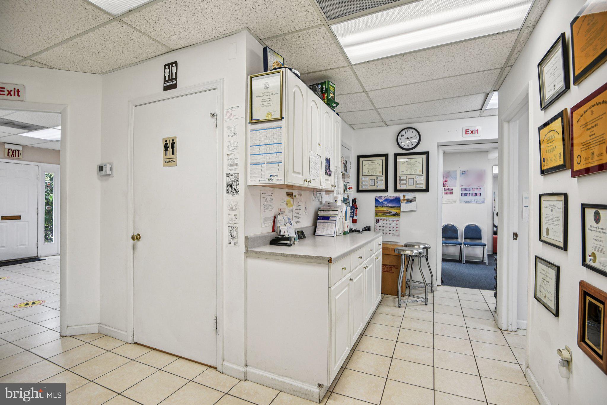 SHADY GROVE PROFESSIONAL CENTER - Commercial Sale