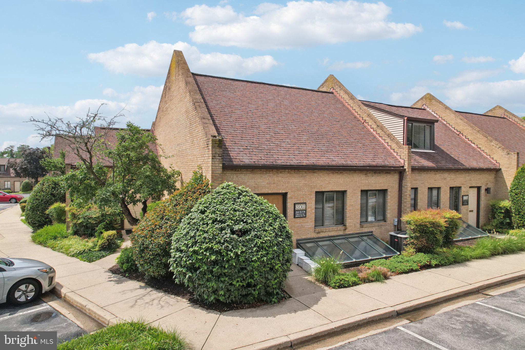 SHADY GROVE PROFESSIONAL CENTER - Commercial Sale