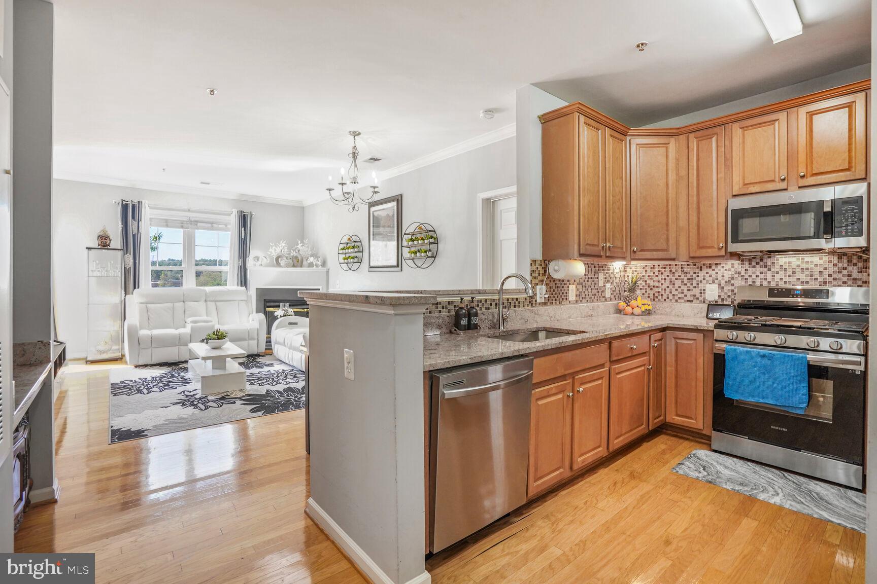 CHANTILLY PARK - Residential