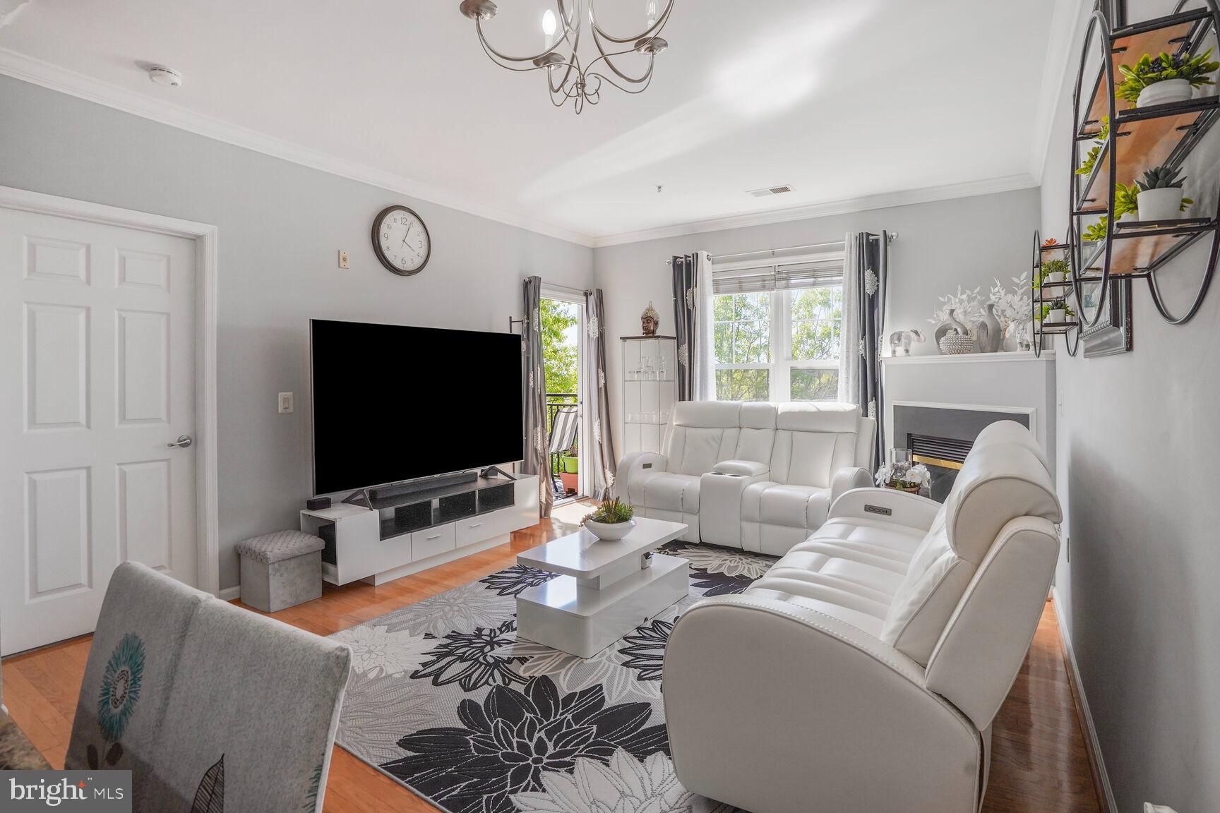 CHANTILLY PARK - Residential