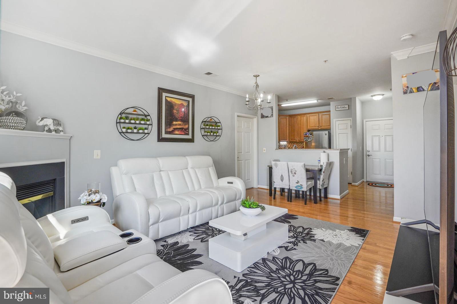 CHANTILLY PARK - Residential