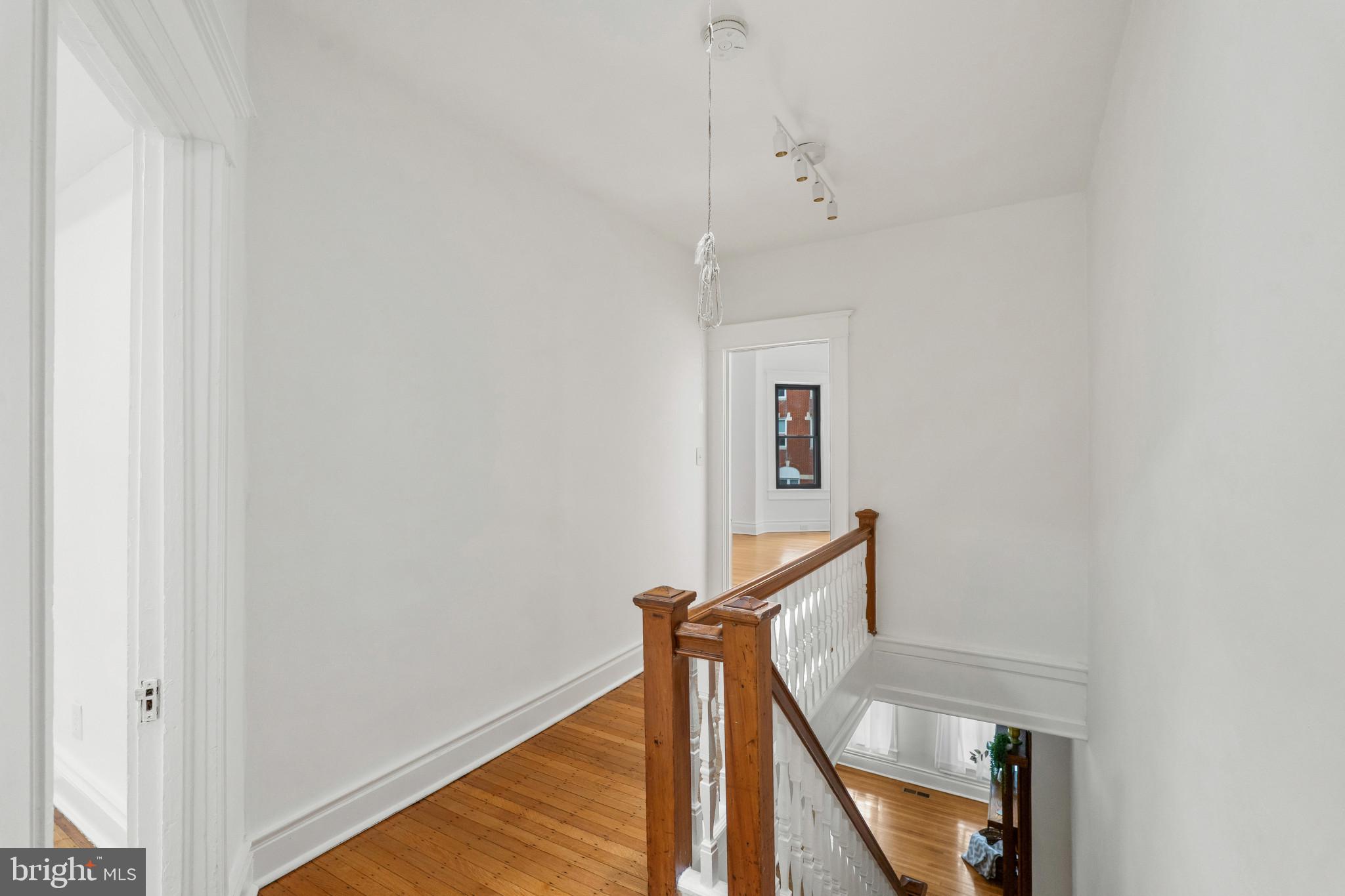 CHARLES VILLAGE - Residential
