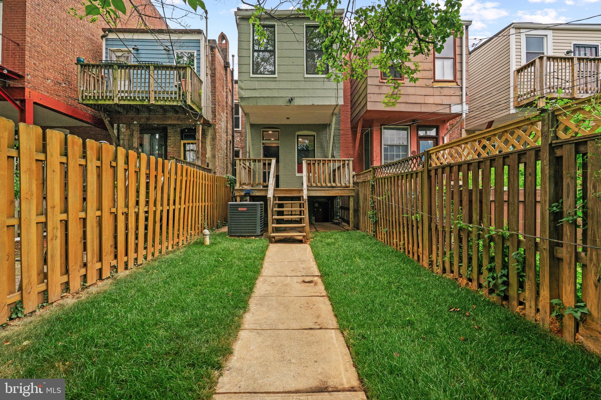 CHARLES VILLAGE - Residential