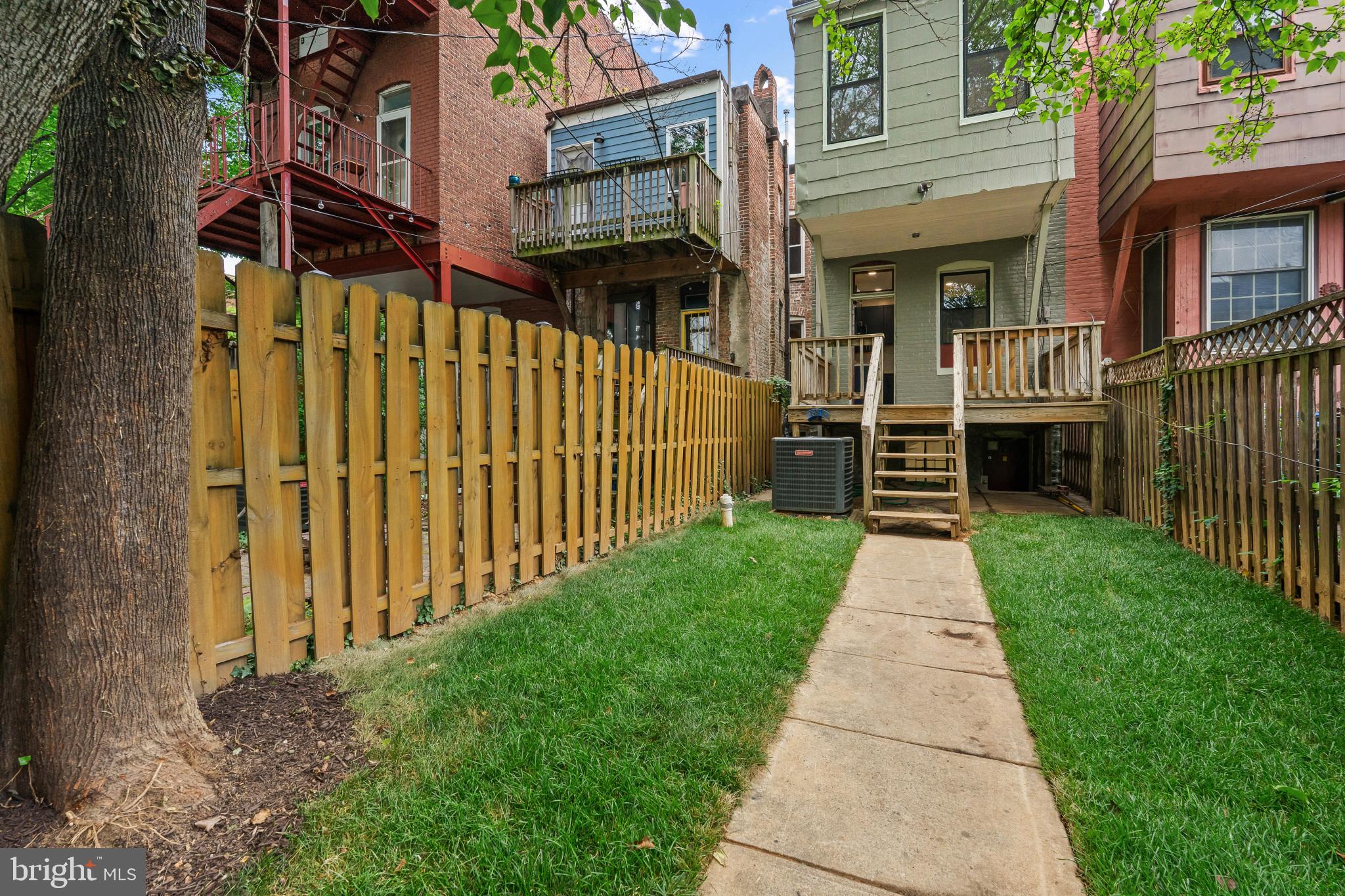 CHARLES VILLAGE - Residential