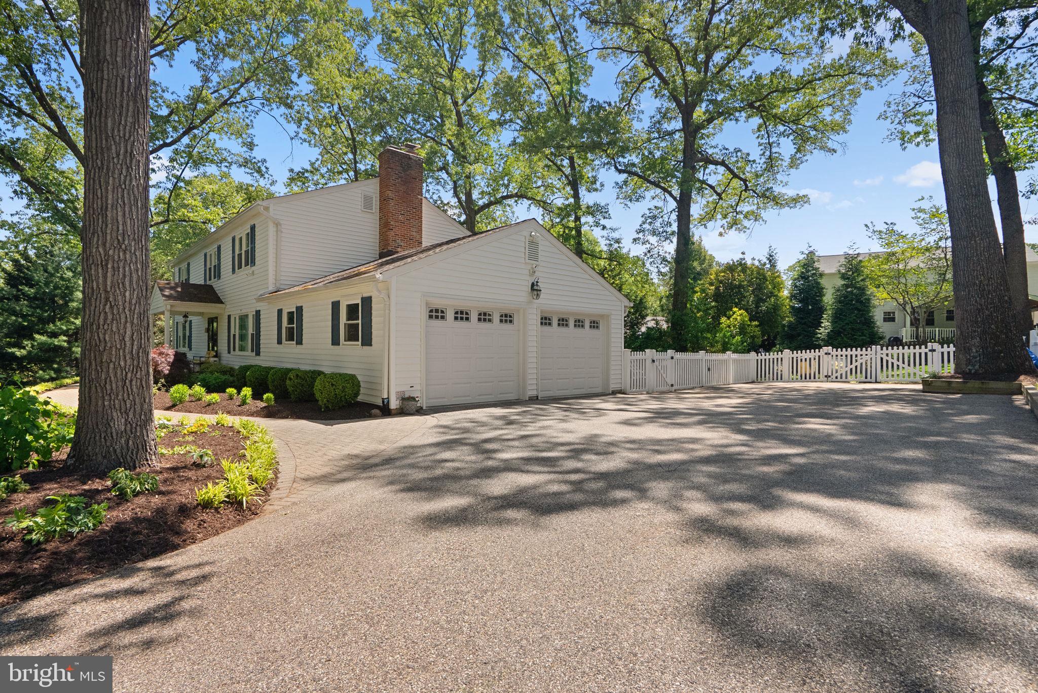 CHARTWELL - Residential