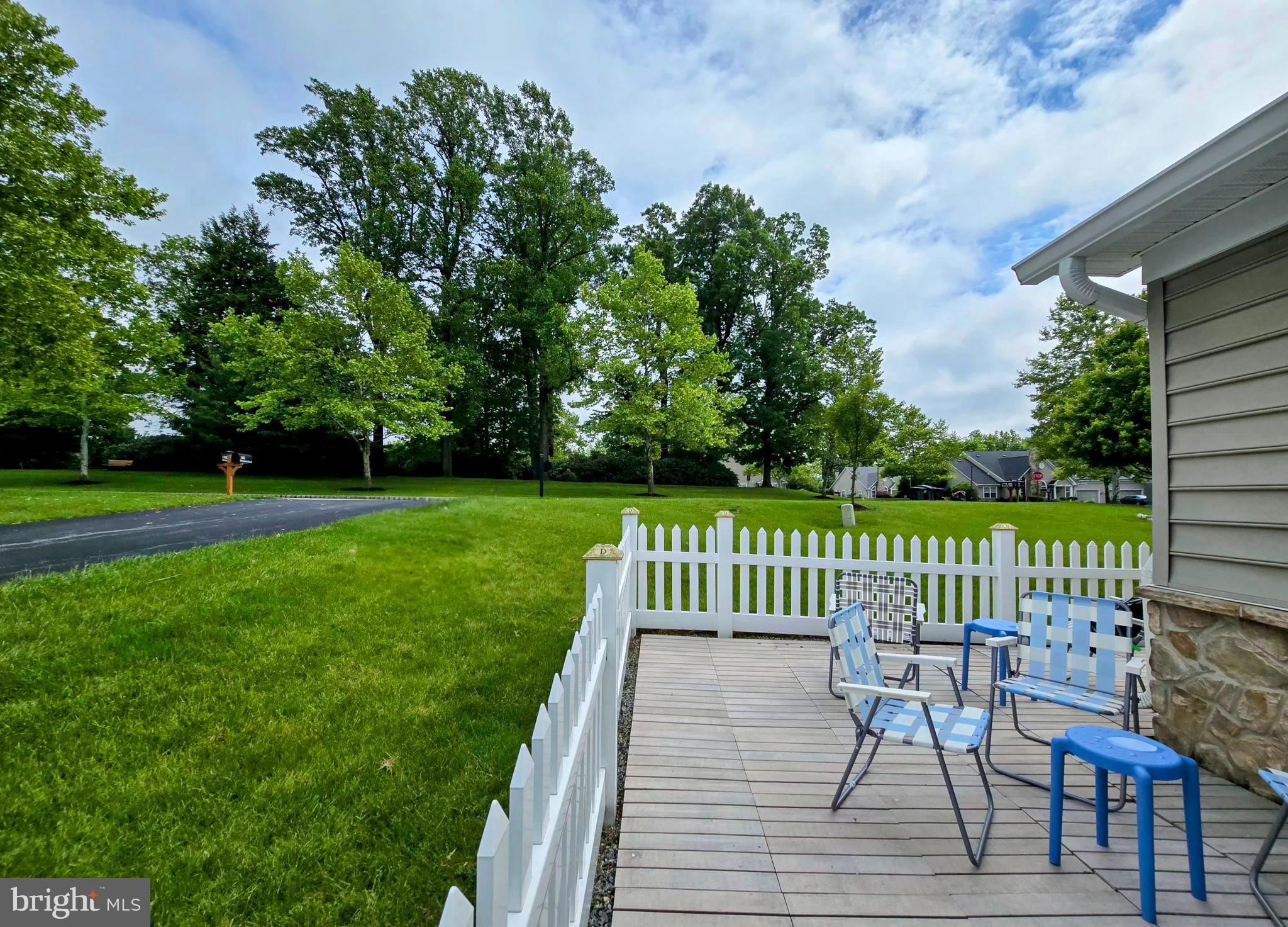 VILLAGES AT HILLVIEW - Residential