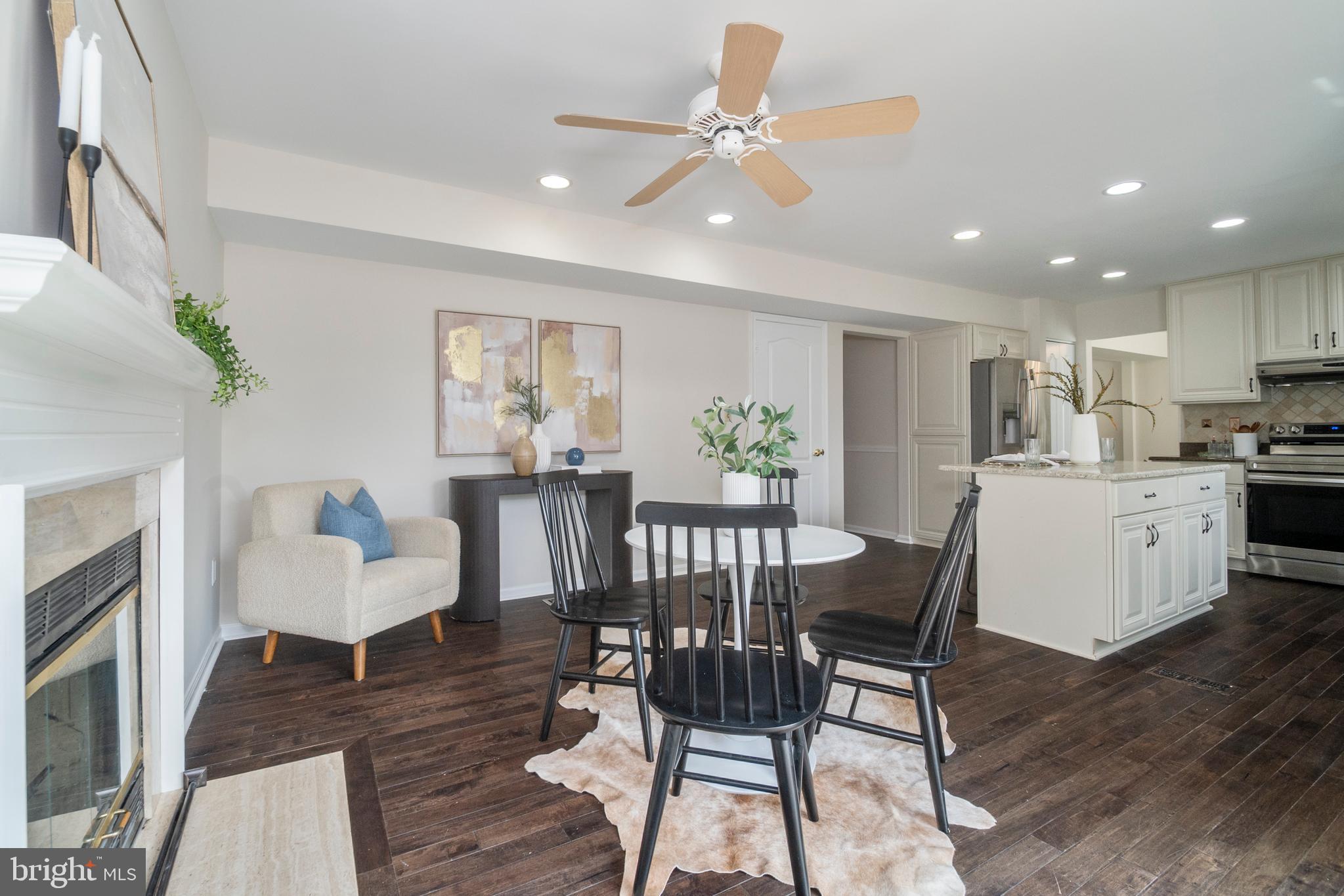 THE VILLAGE OF TIMBERGROVE - Residential