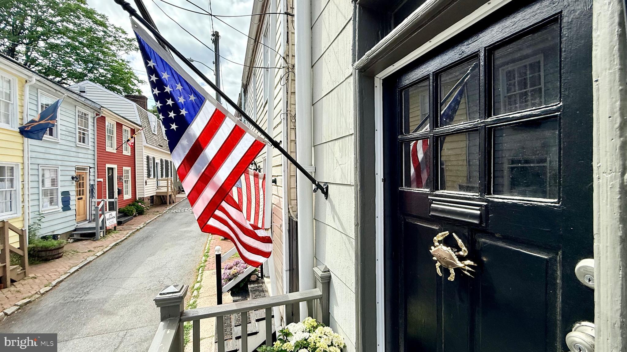 HISTORIC DISTRICT - Residential