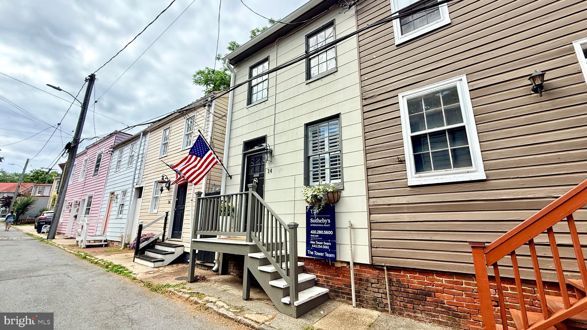 HISTORIC DISTRICT - Residential